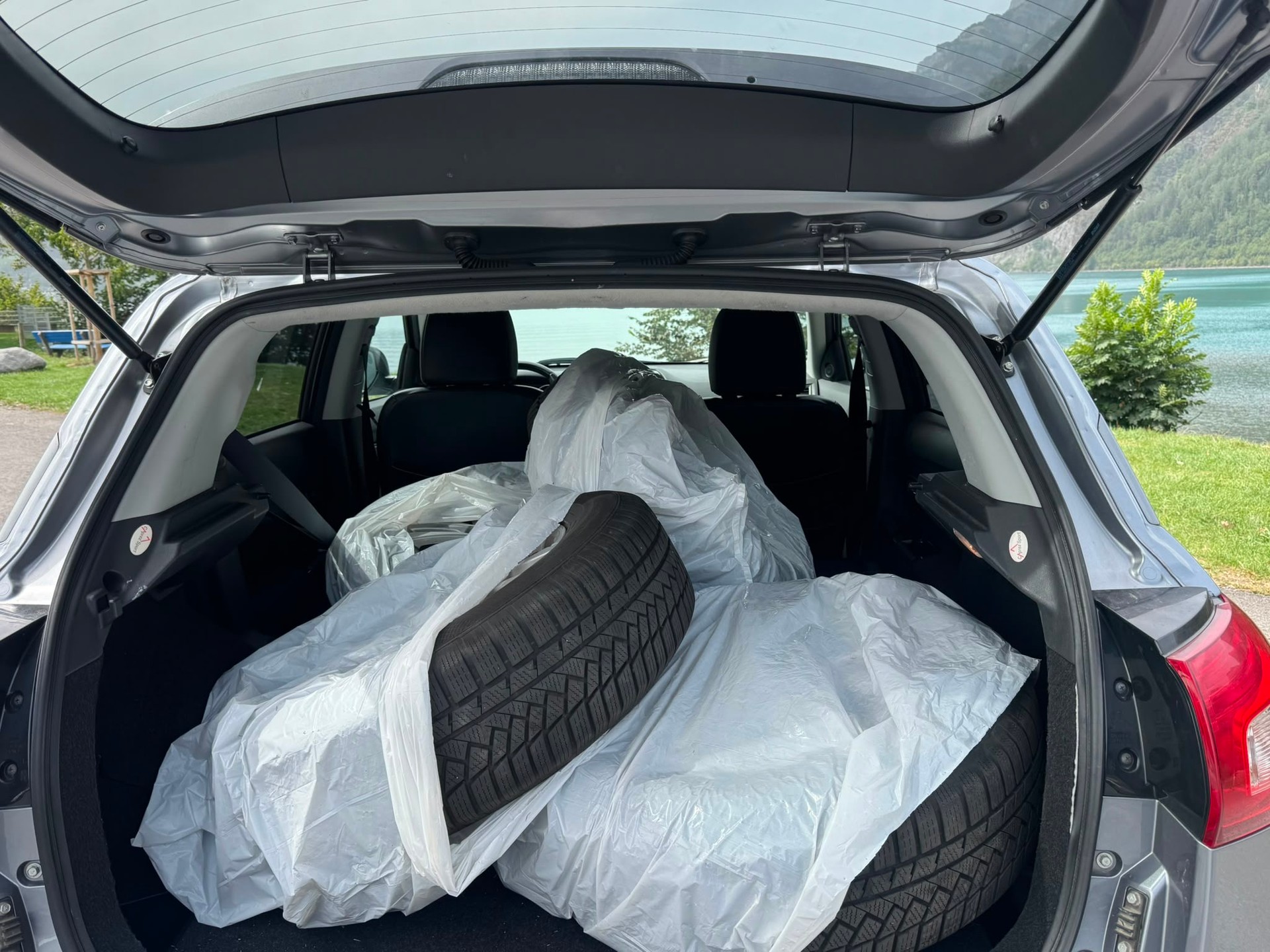 PEUGEOT 4008 1.6 HDi Active 4WD-image-7