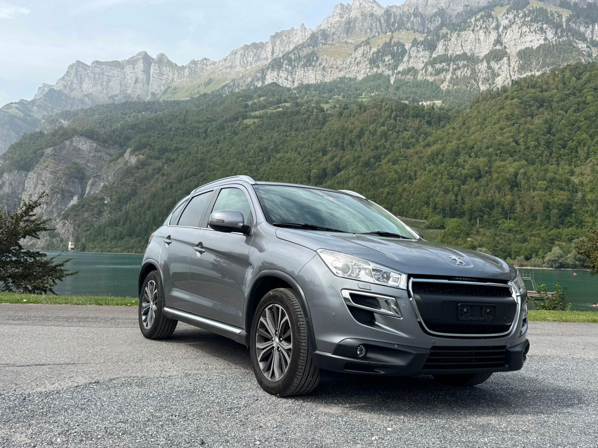 PEUGEOT 4008 1.6 HDi Active 4WD-image-1