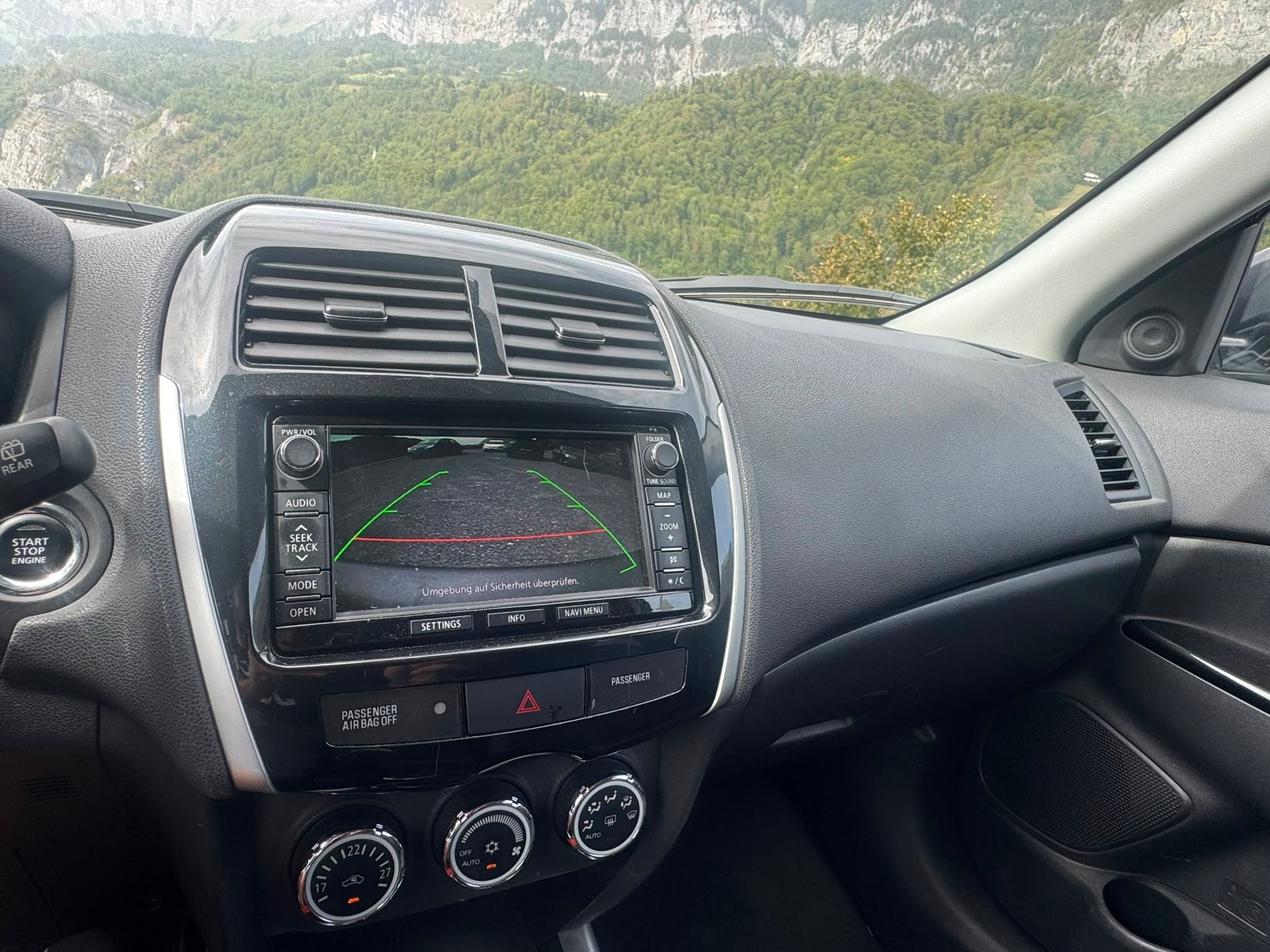 PEUGEOT 4008 1.6 HDi Active 4WD-image-6