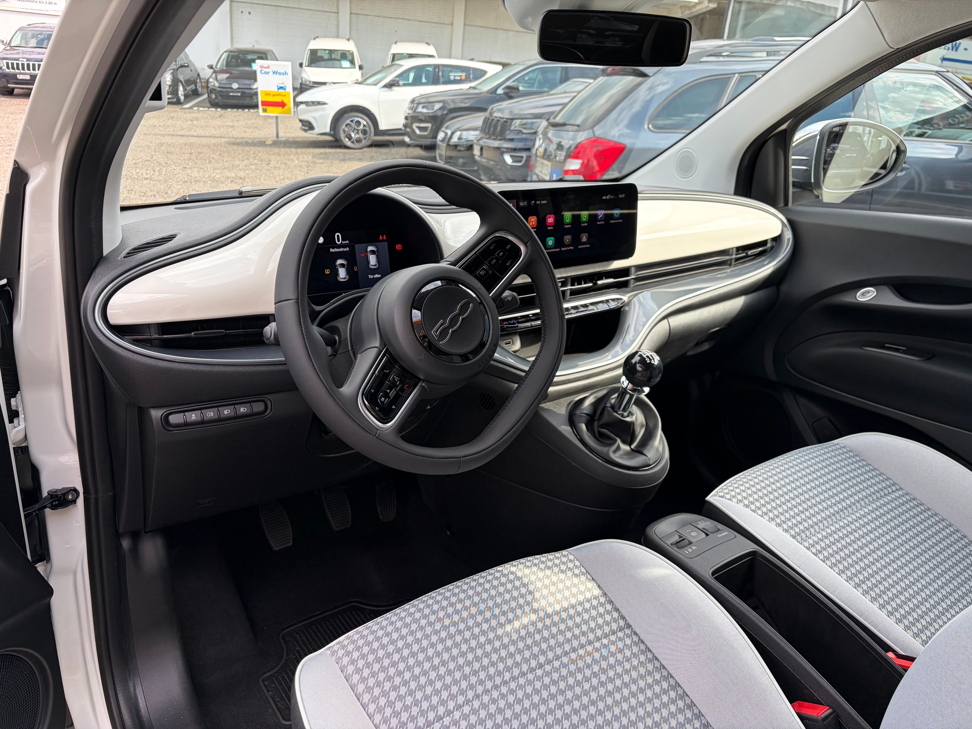 FIAT Cabrio Icon Dol-image-3
