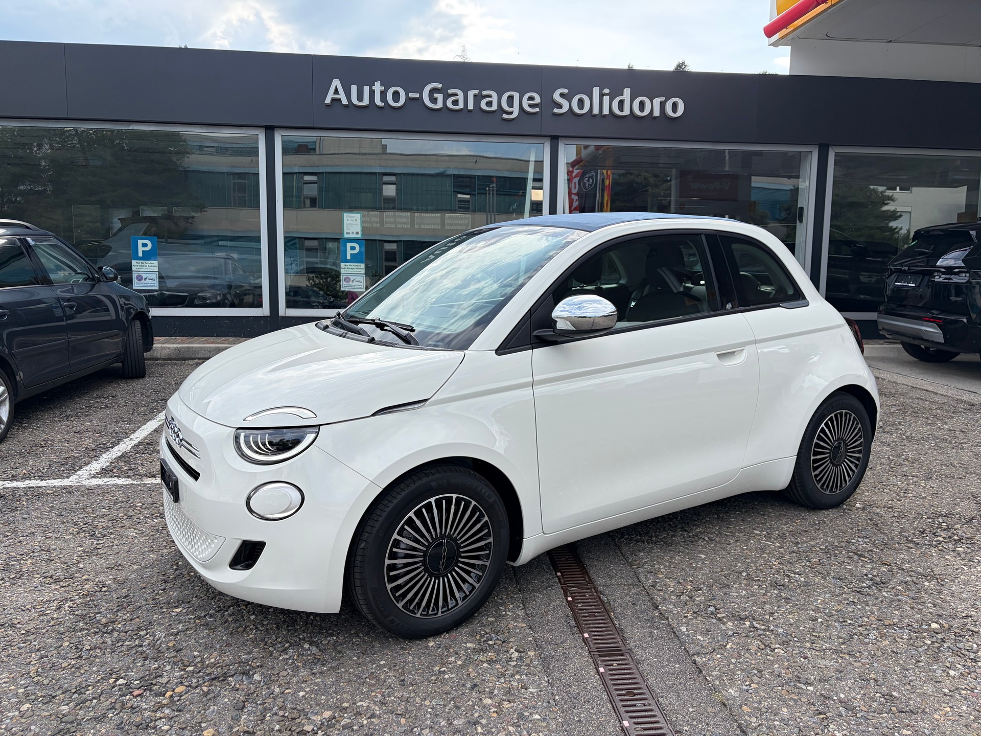 FIAT Cabrio Icon Dol-image-0
