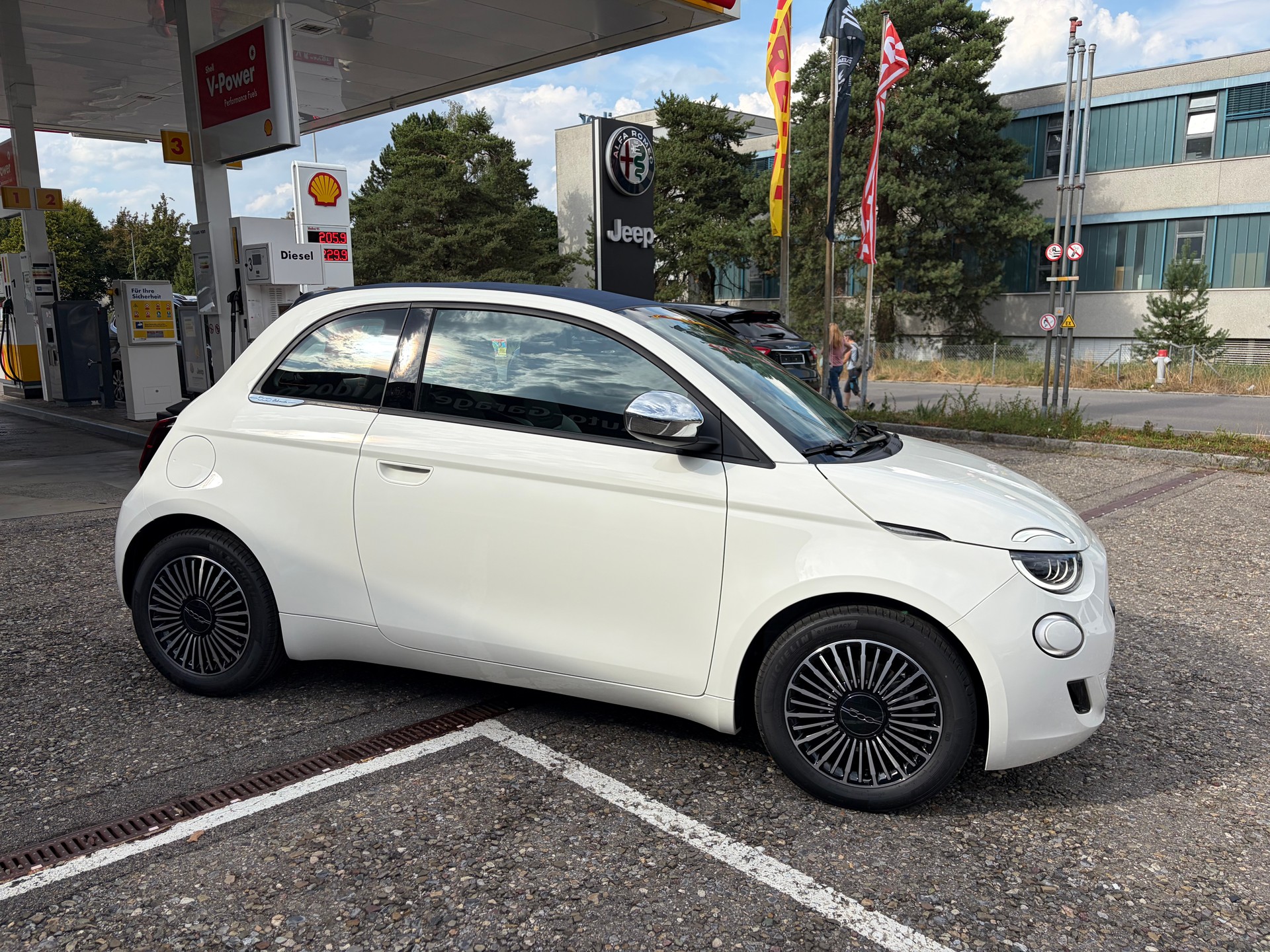 FIAT Cabrio Icon Dol-image-9