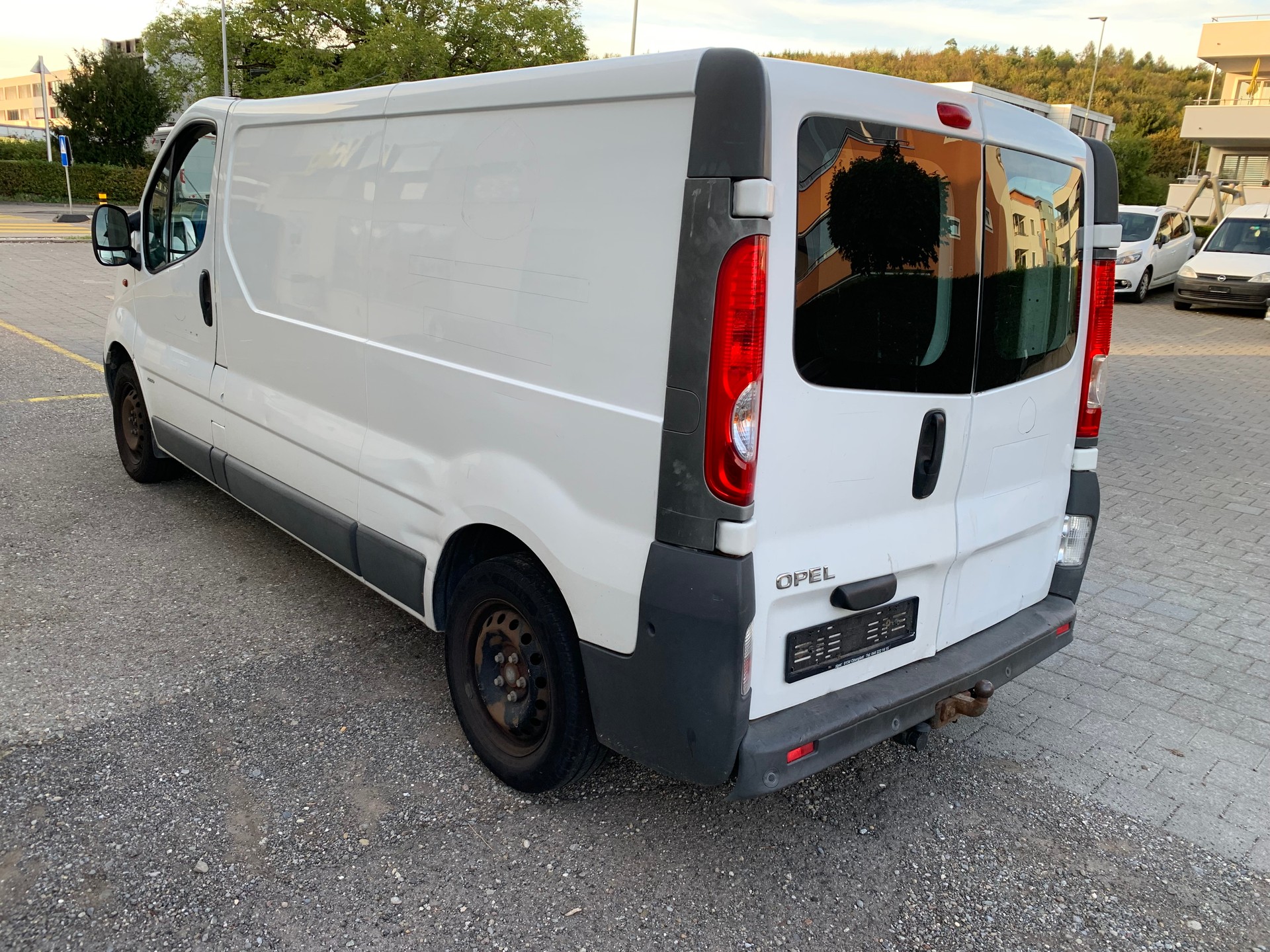 OPEL Vivaro 2.0CDTI 2.9t L2H1 Easytronic-image-2