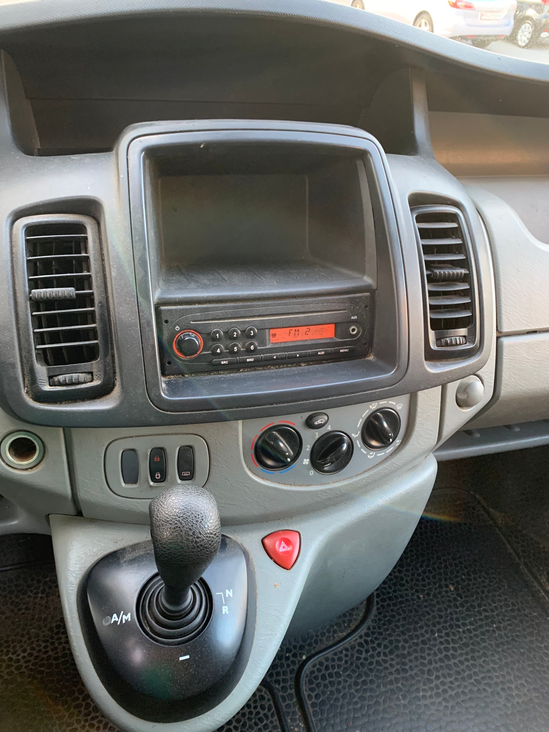 OPEL Vivaro 2.0CDTI 2.9t L2H1 Easytronic-image-9