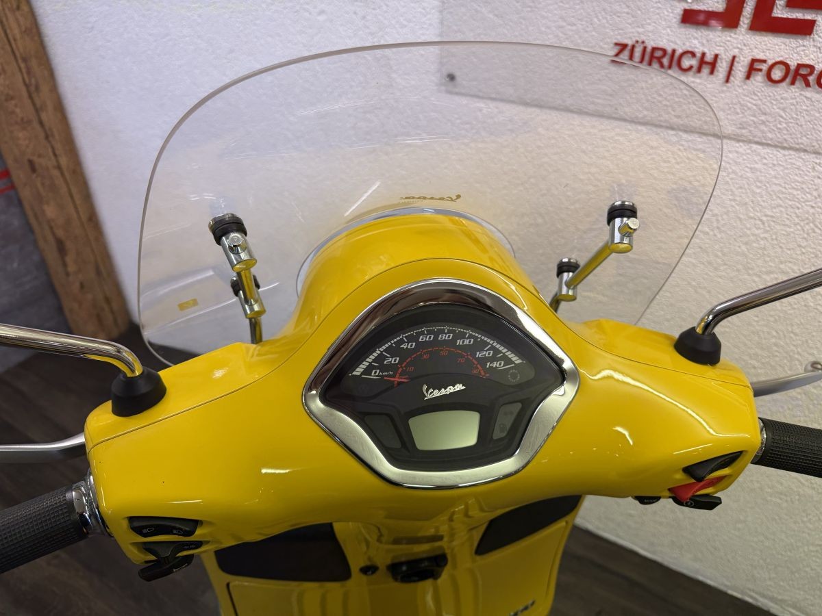 PIAGGIO Vespa GTS 300 Super ABS-showroom-element-3