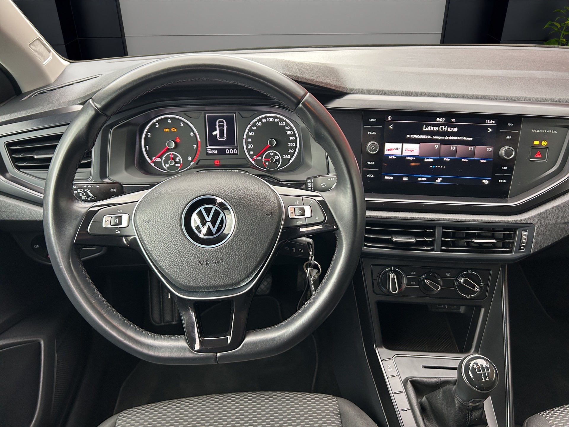 VW Polo 1.0 BMT Value-image-8