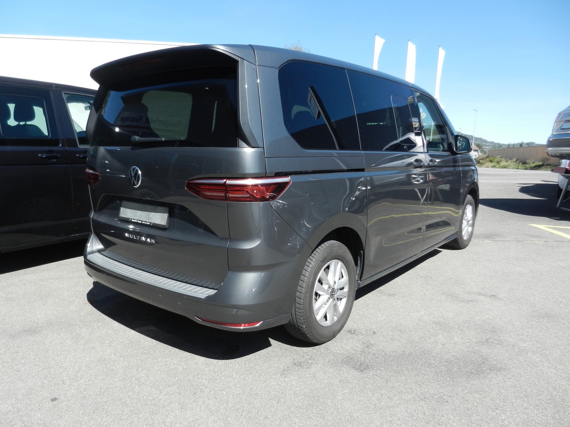VW Multivan 1.5 TSI DSG-image-3