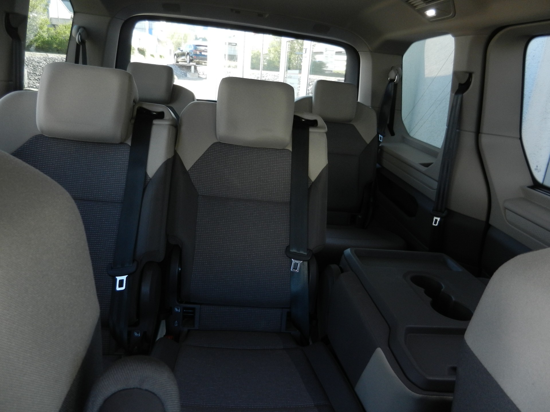 VW Multivan 1.5 TSI DSG-image-13