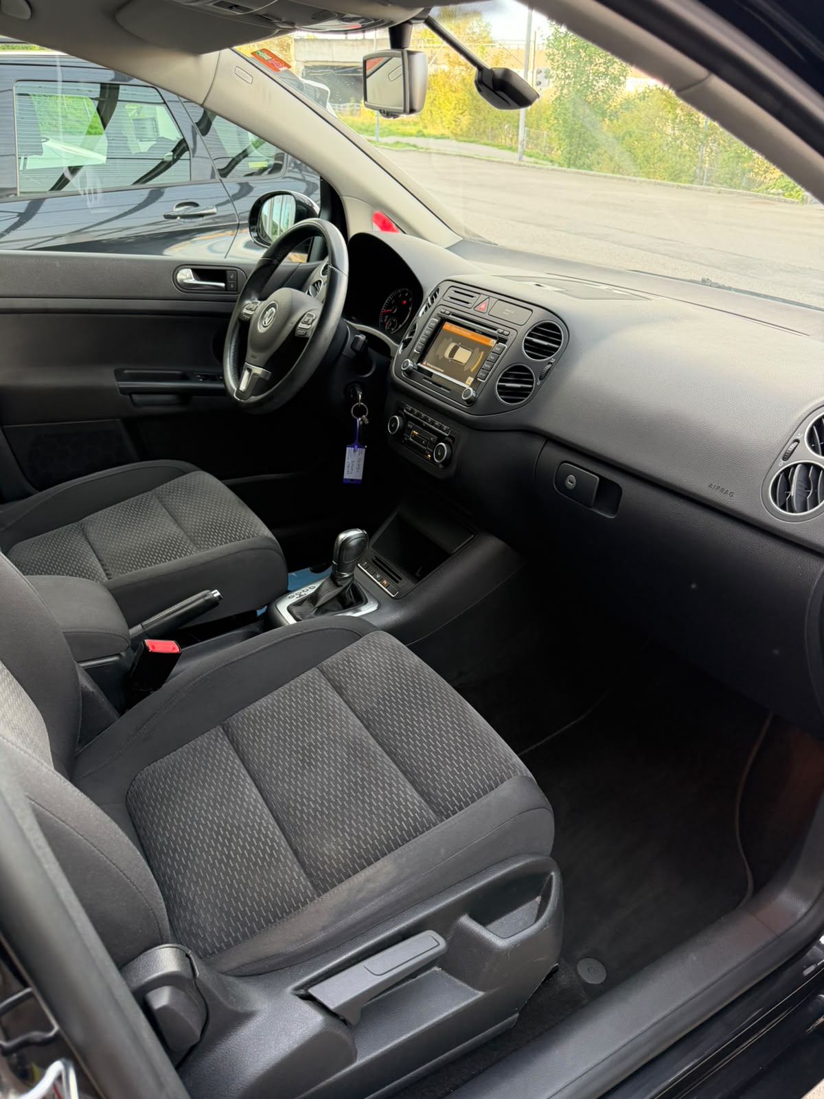 VW Golf Plus 1.4 TSI Team DSG-image-8