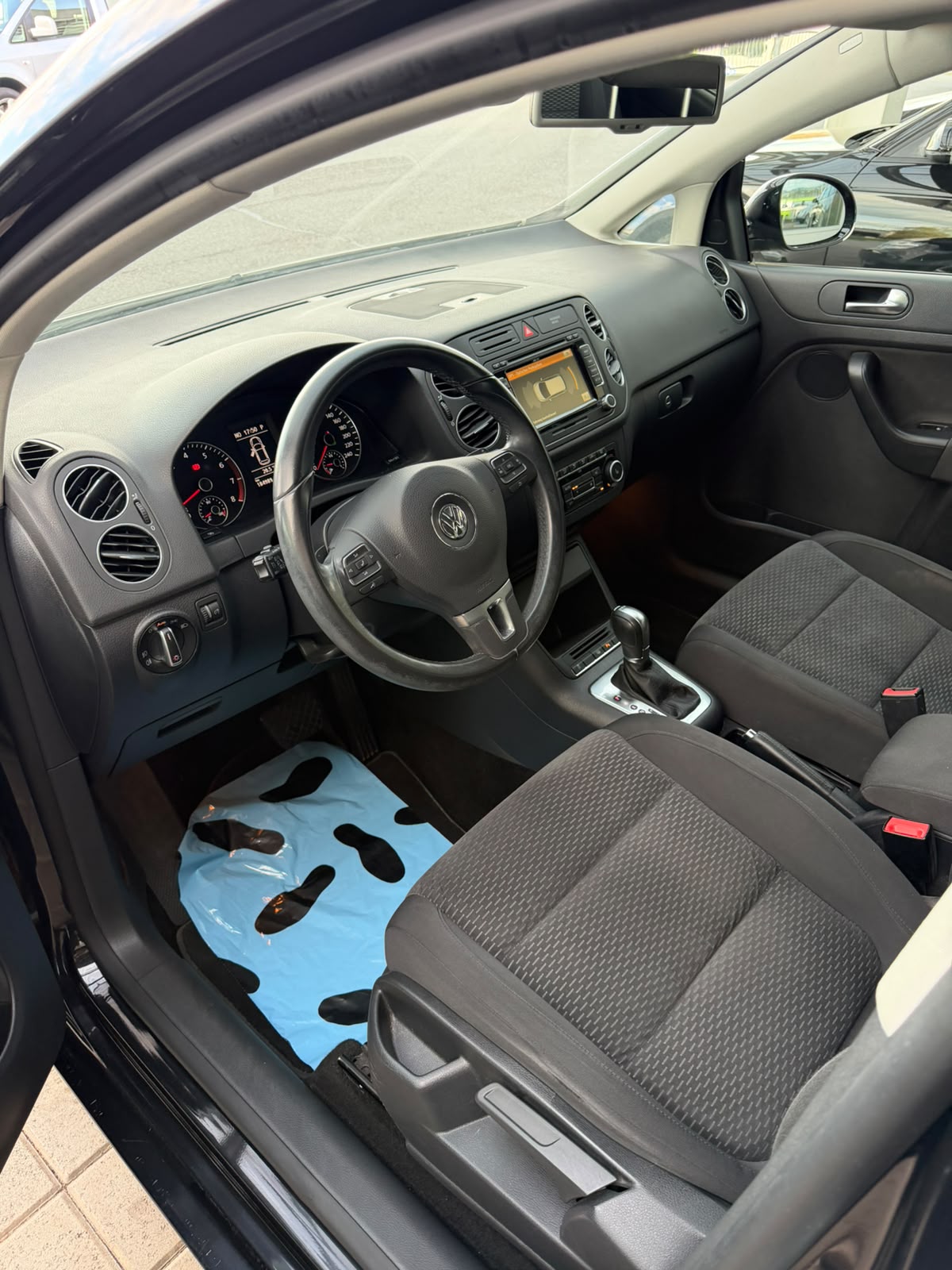 VW Golf Plus 1.4 TSI Team DSG-image-7