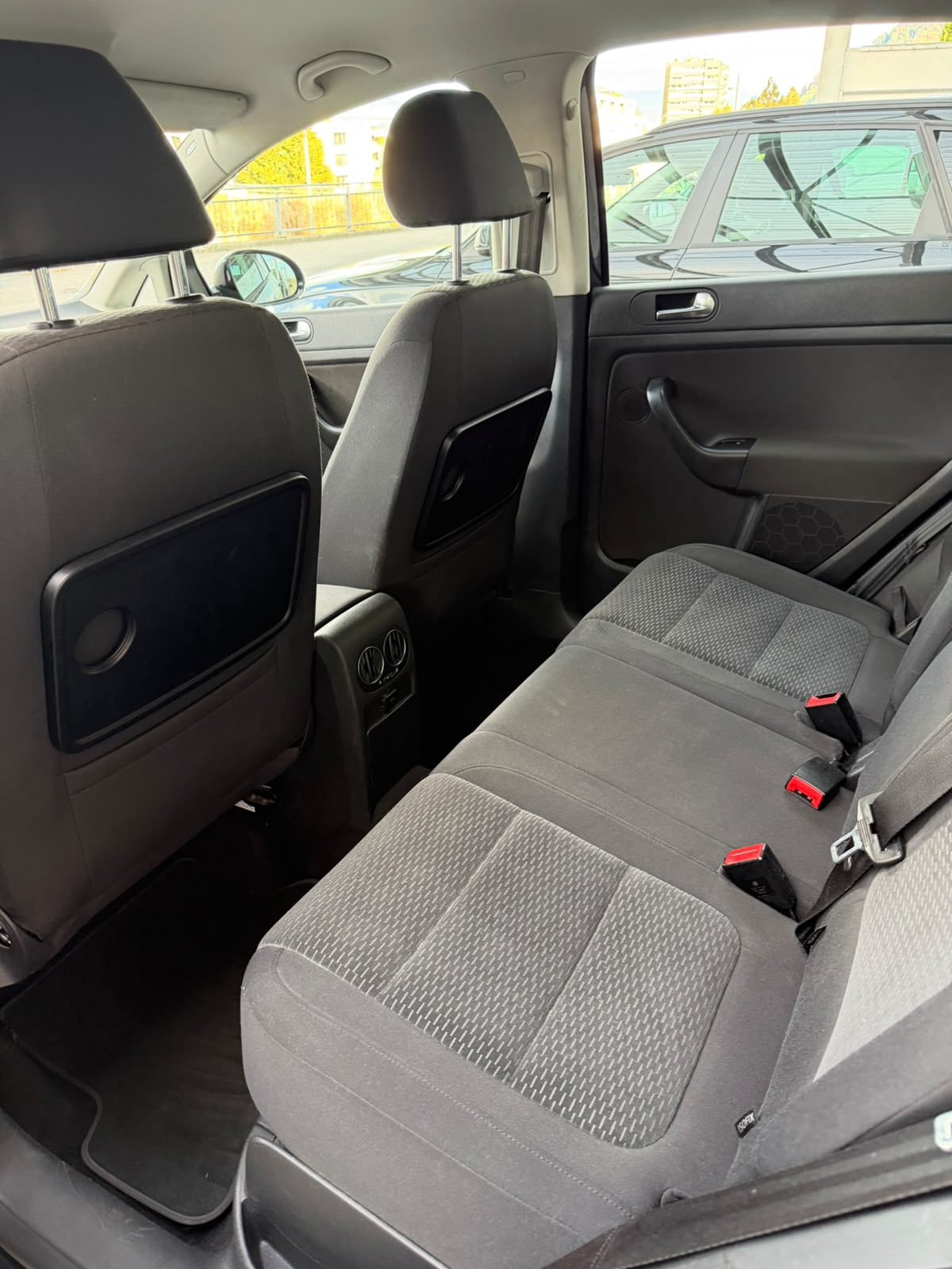 VW Golf Plus 1.4 TSI Team DSG-image-10