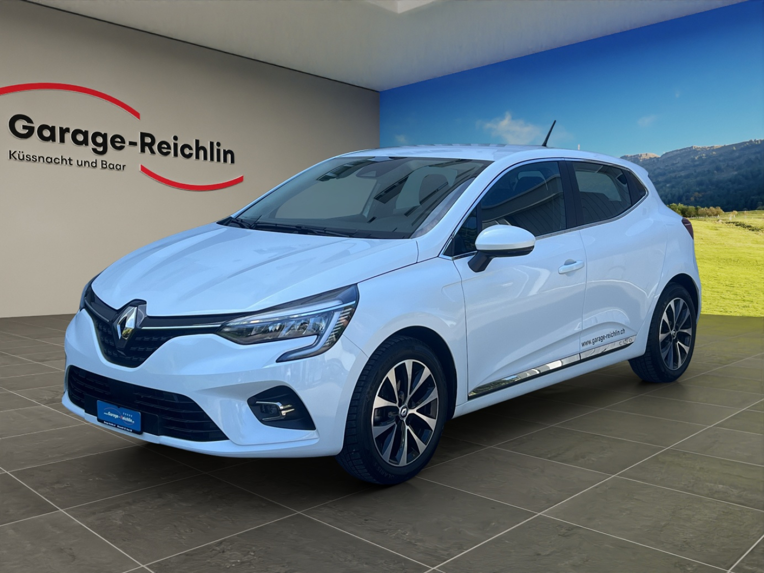 RENAULT Clio 1.0 TCe equilibre CVT-image-0