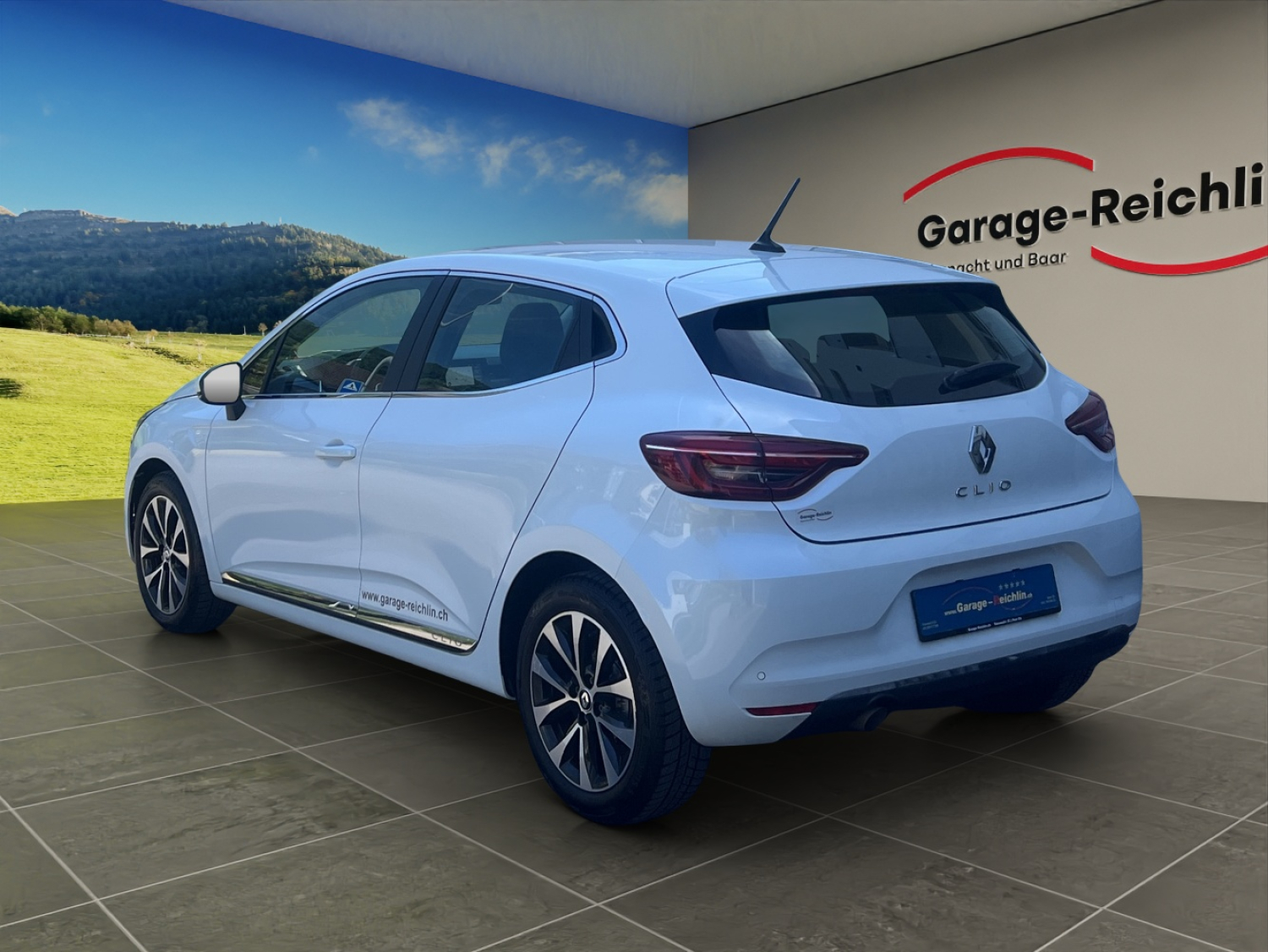 RENAULT Clio 1.0 TCe equilibre CVT-image-2