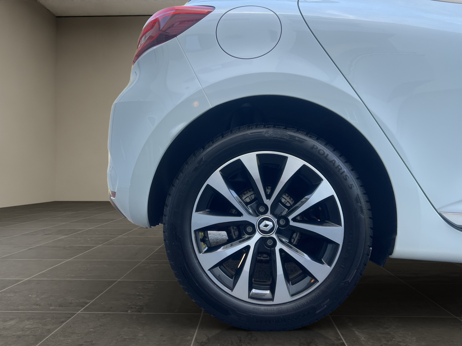 RENAULT Clio 1.0 TCe equilibre CVT-image-25