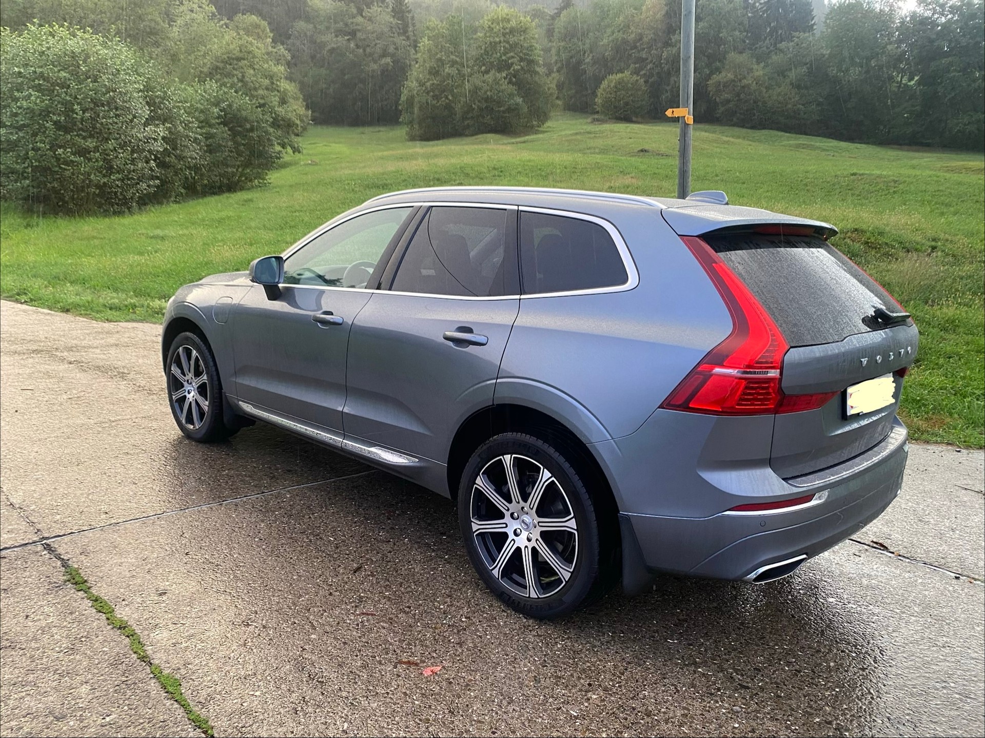 VOLVO 2.0 T8 TE Inscription eAWD-image-2