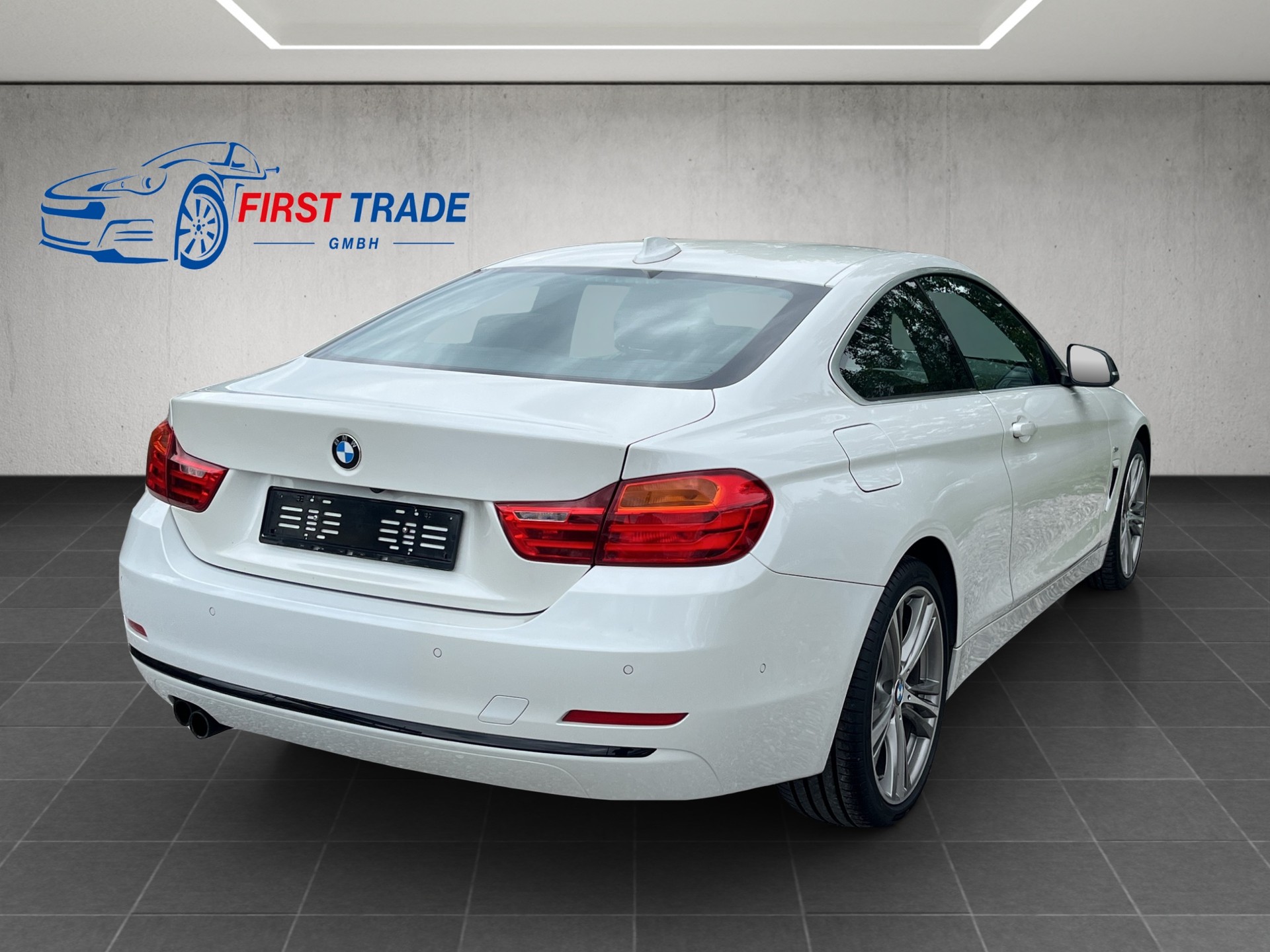 BMW 428i Coupé xDrive Sport Line-image-4