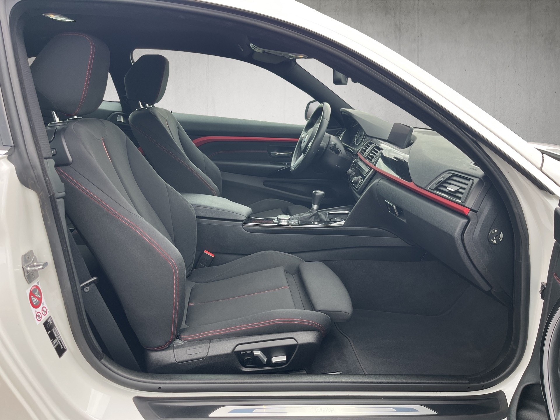 BMW 428i Coupé xDrive Sport Line-image-10