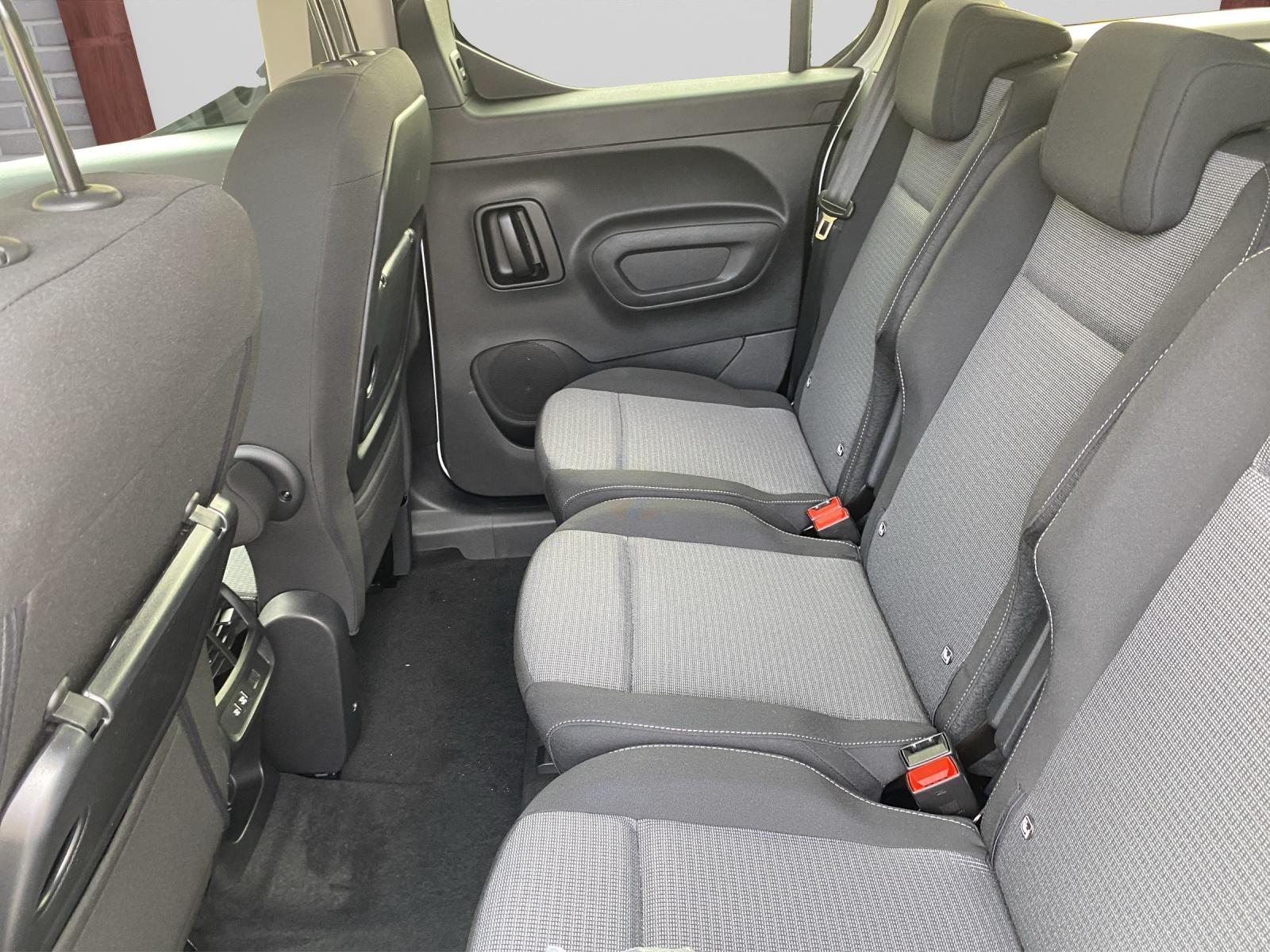 TOYOTA Proace City Verso L2 1.5 HDi 130 Trend-image-9