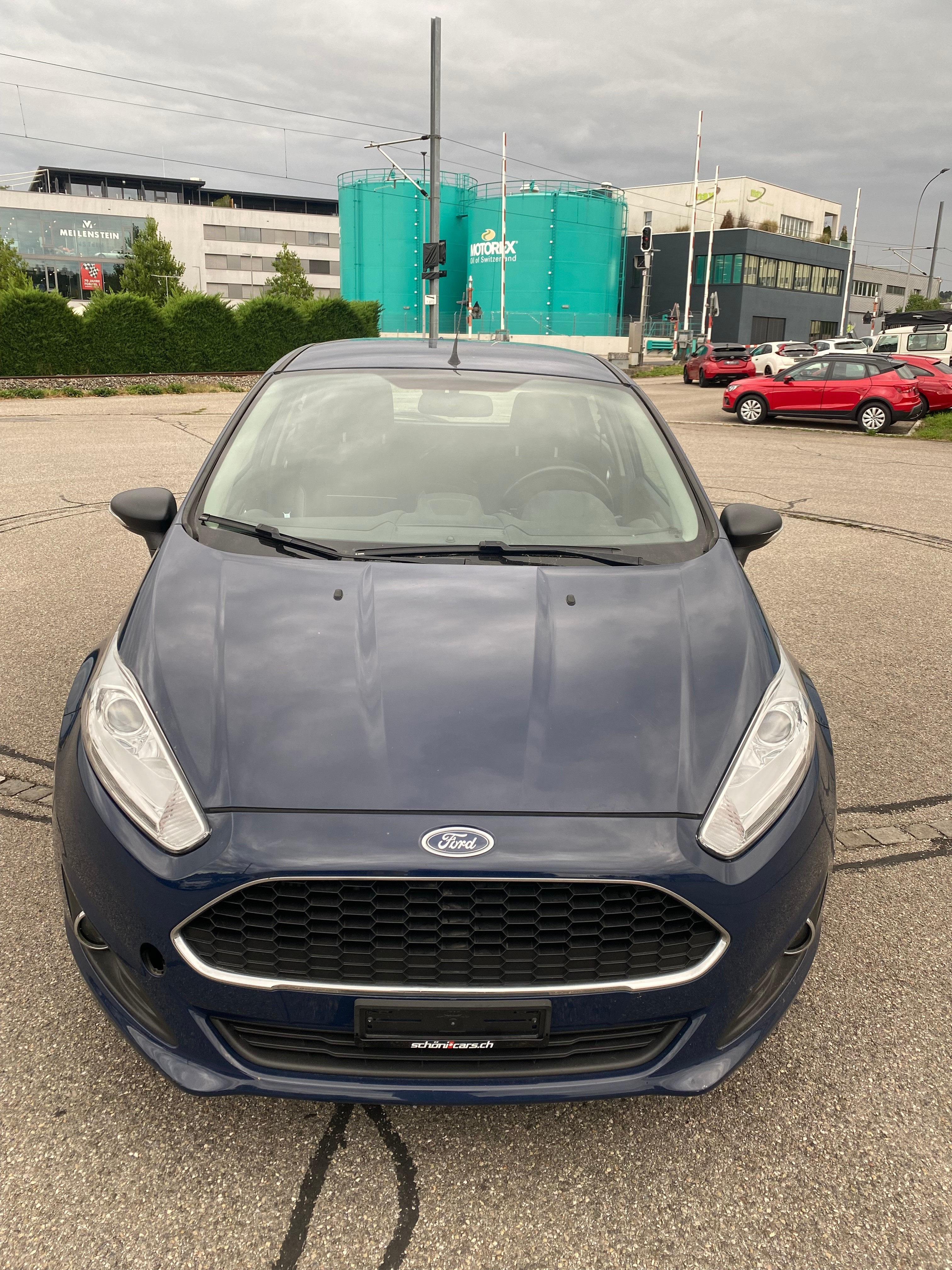 Car photo
