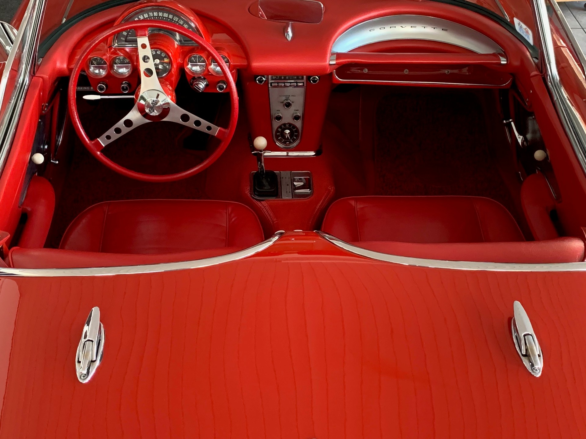 CHEVROLET Corvette C1 Roadster V8 Veteran-image-11