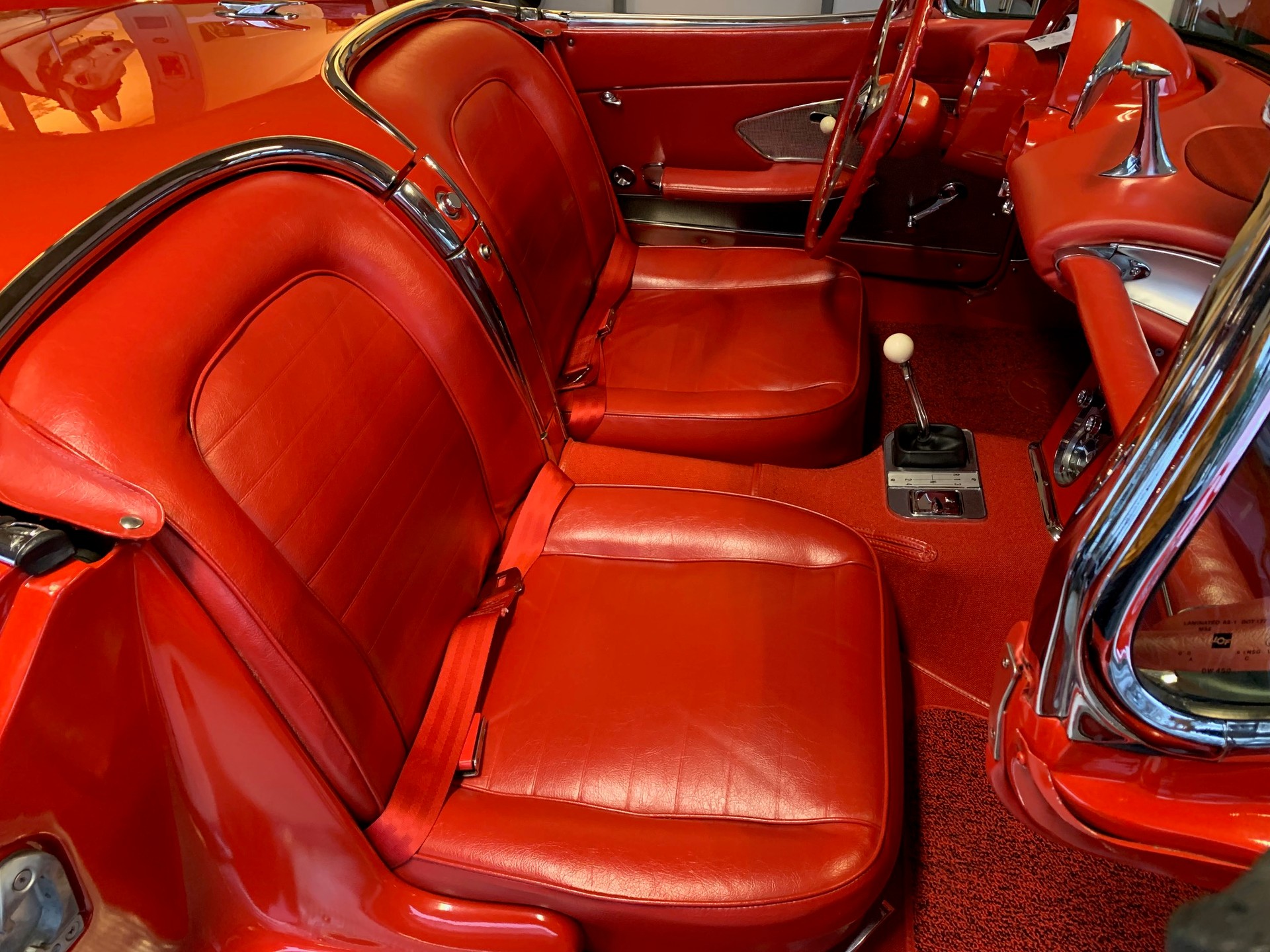 CHEVROLET Corvette C1 Roadster V8 Veteran-image-13