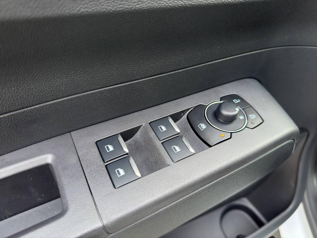FORD E-Tourneo Courier Trend-image-20