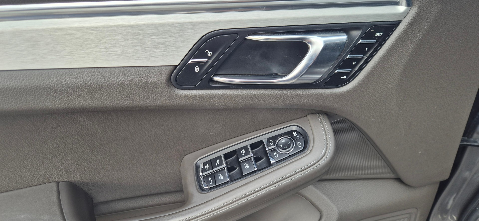 PORSCHE Macan S Diesel PDK-image-9