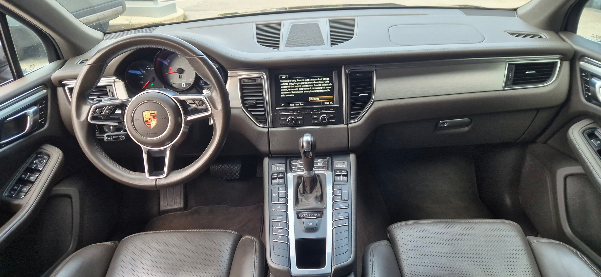 PORSCHE Macan S Diesel PDK-image-5