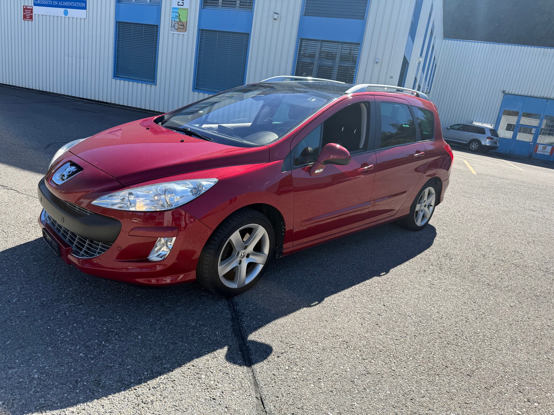 PEUGEOT 308 SW 1.6 16V Turbo Millesim 200 Automatic-image-0
