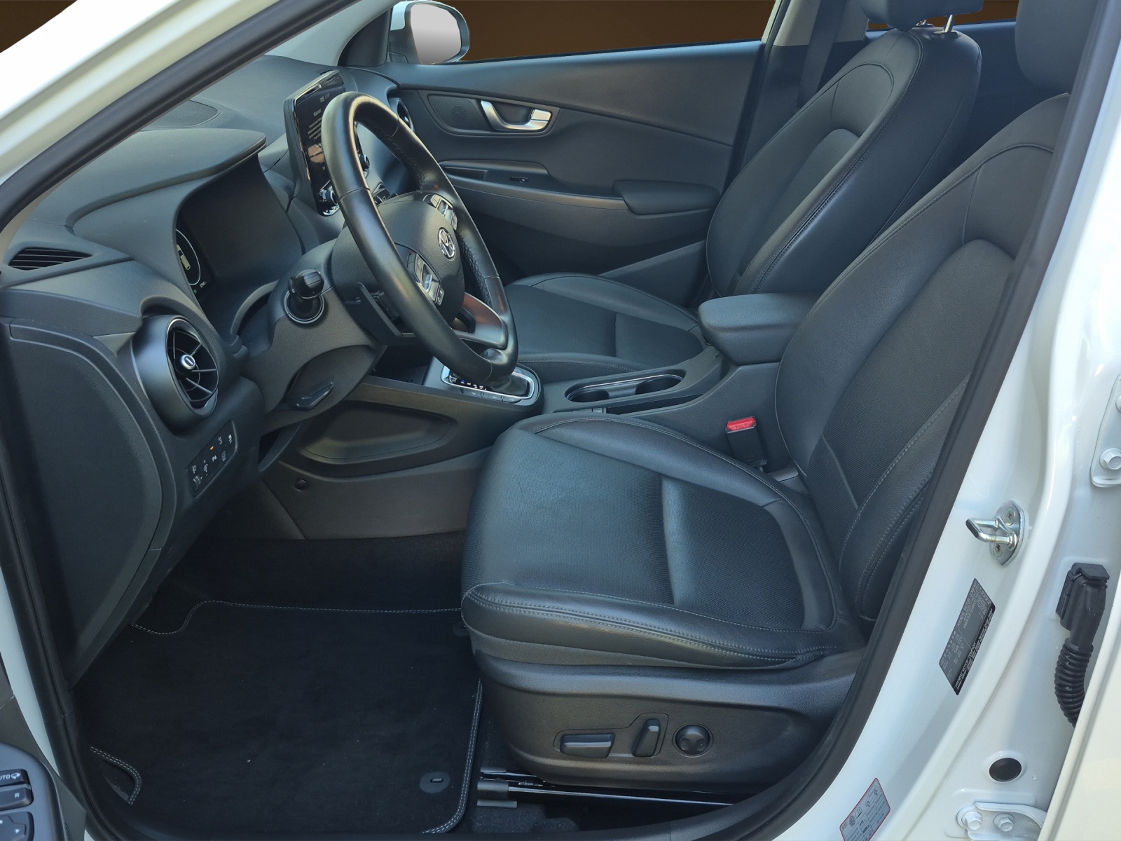 HYUNDAI Kona 1.6 GDi Hybrid Vertex-image-5