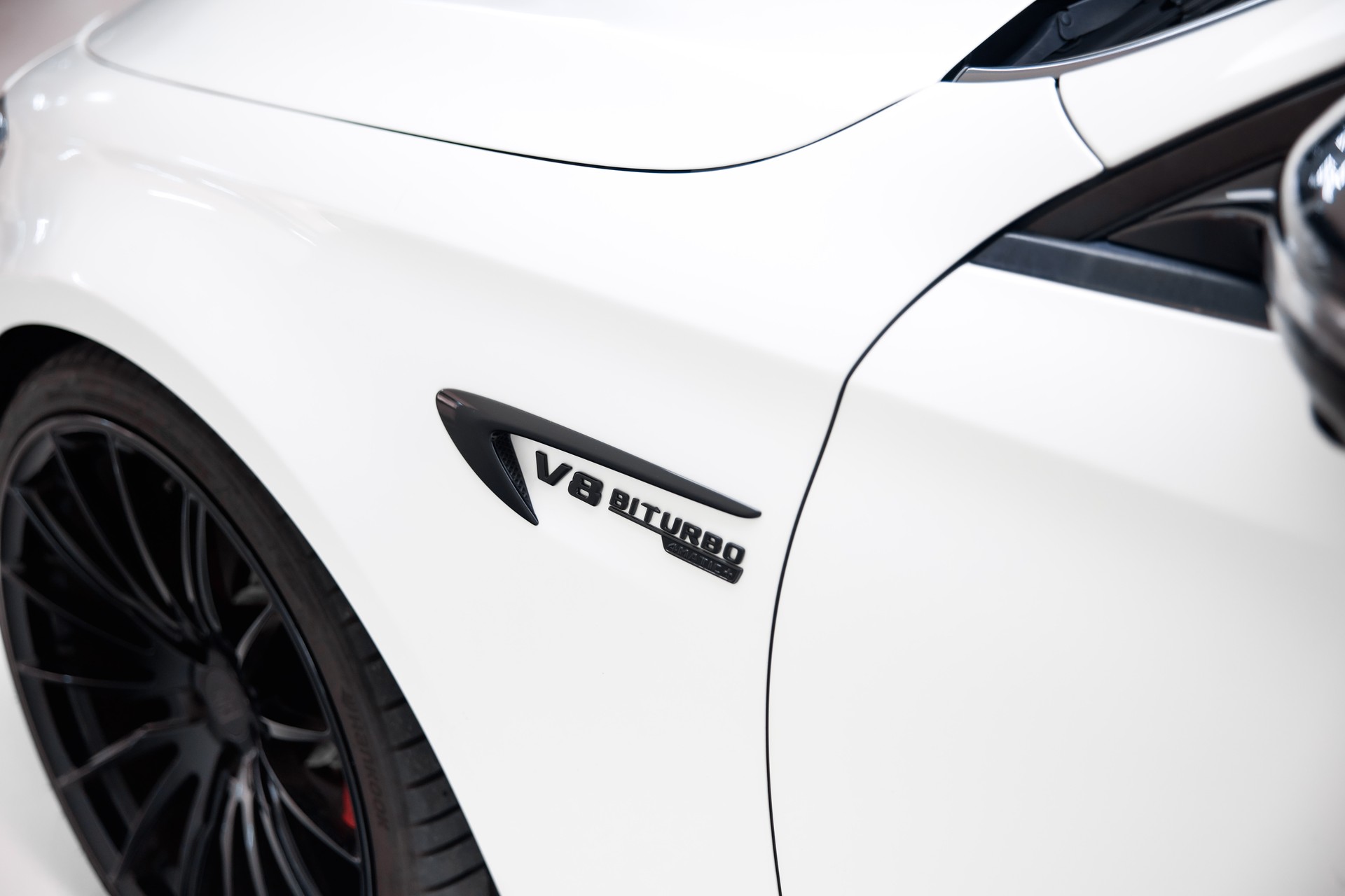 MERCEDES-BENZ E 63 AMG S 4Matic Speedshift MCT-image-10