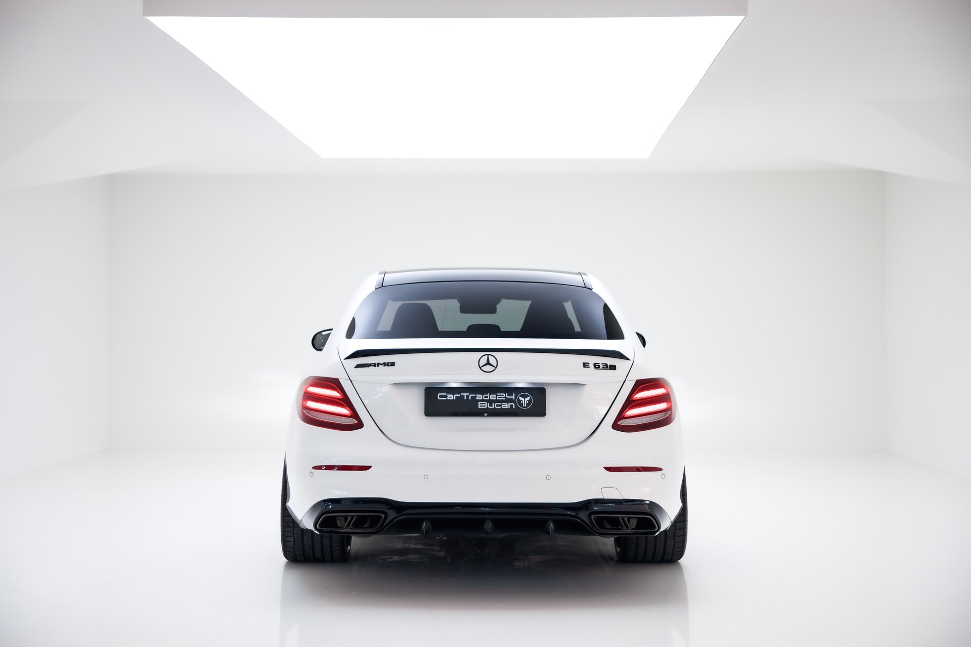 MERCEDES-BENZ E 63 AMG S 4Matic Speedshift MCT-image-4