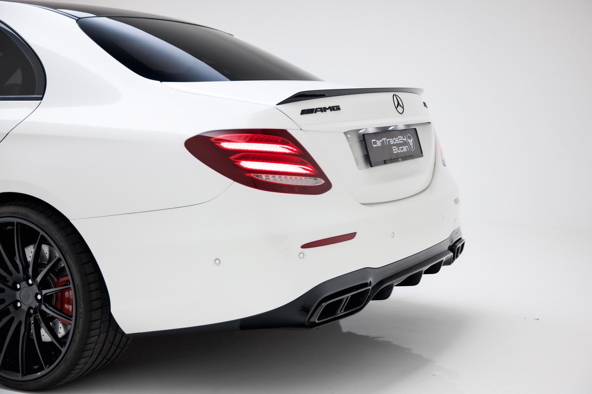 MERCEDES-BENZ E 63 AMG S 4Matic Speedshift MCT-image-11