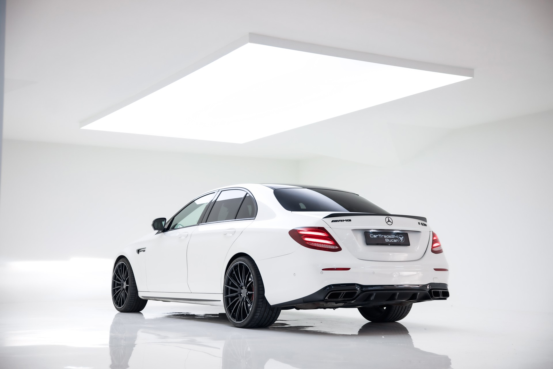 MERCEDES-BENZ E 63 AMG S 4Matic Speedshift MCT-image-5