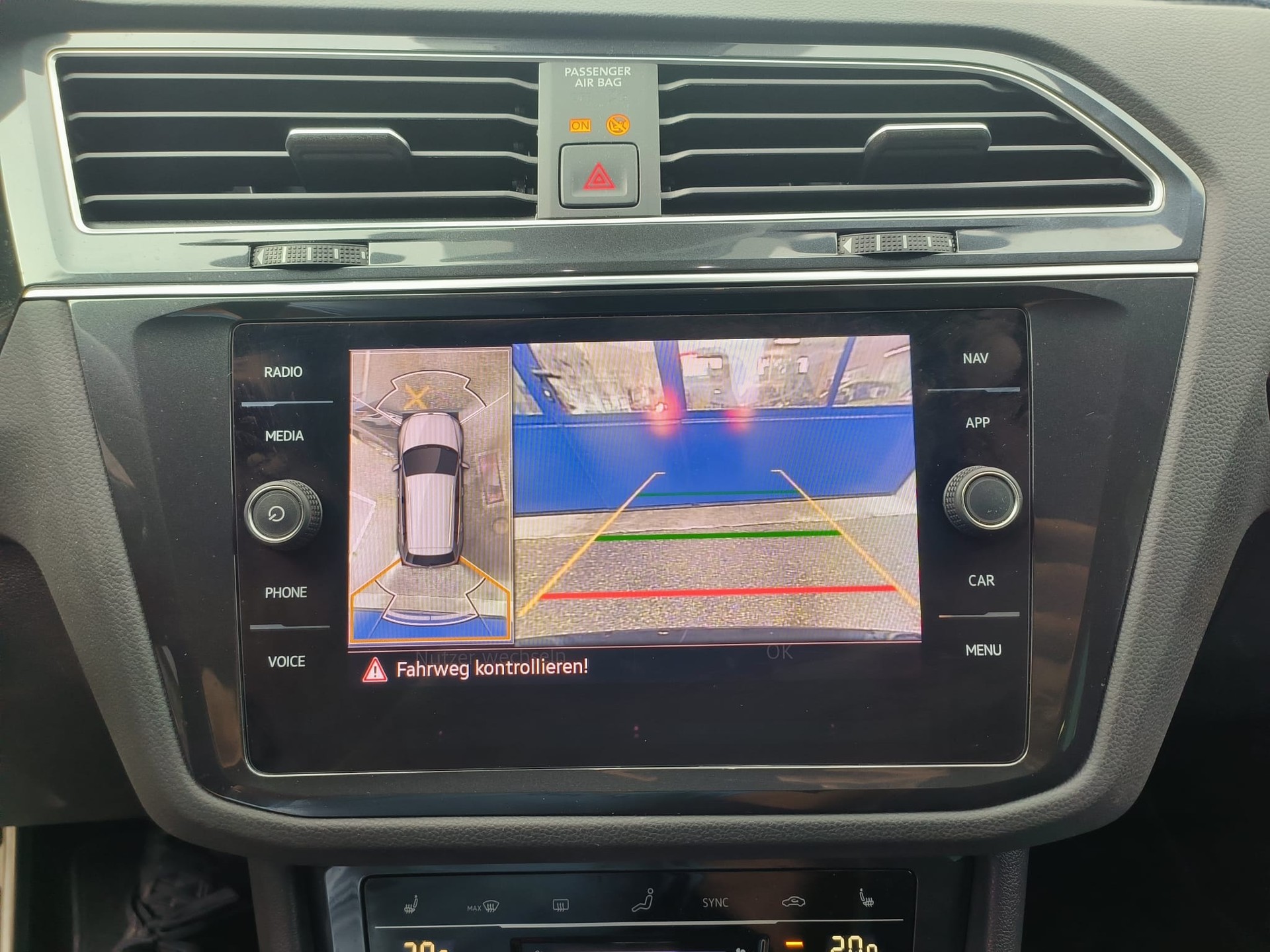 VW Tiguan 2.0TSI R-Line 4Motion DSG-image-9