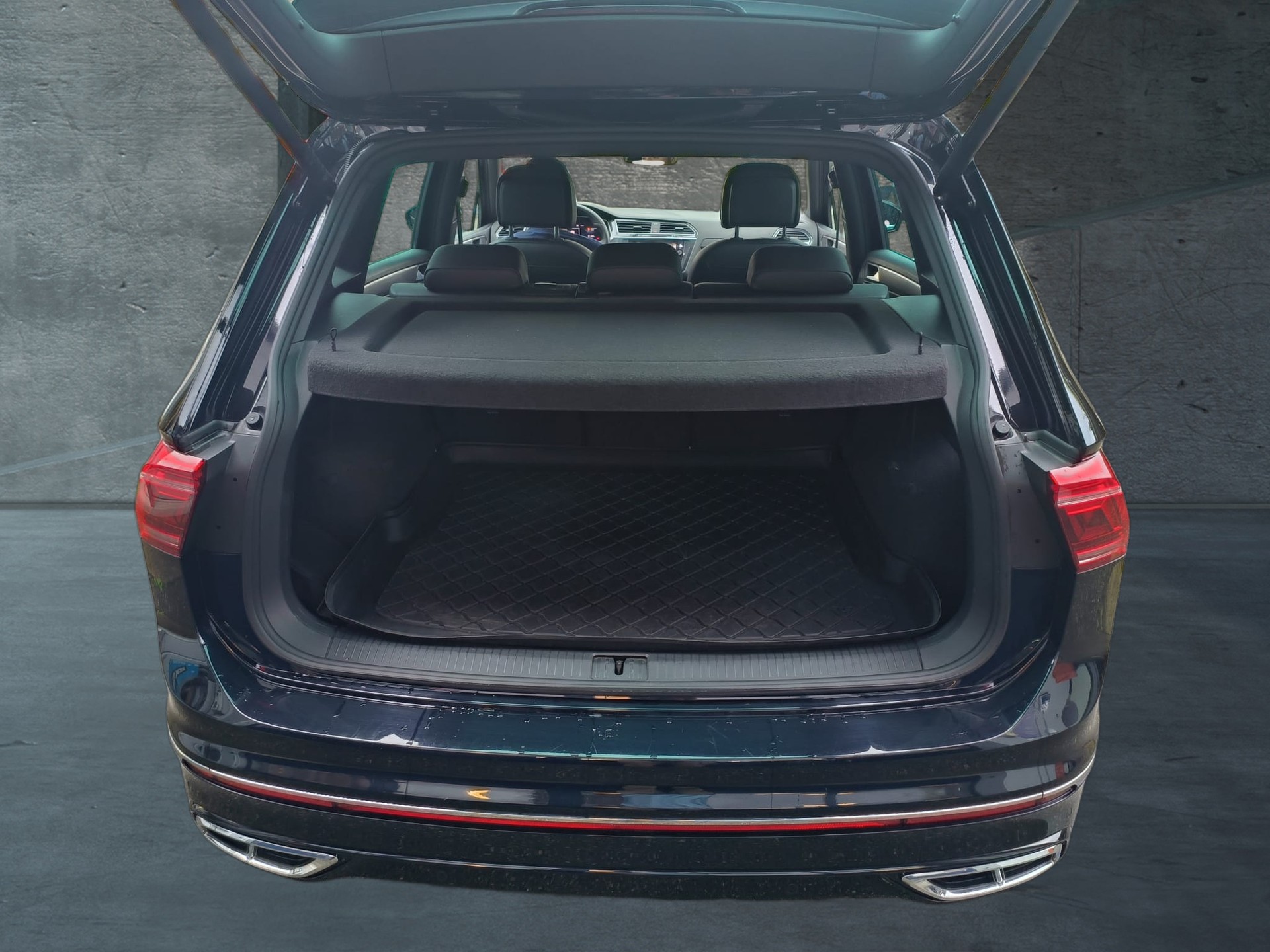 VW Tiguan 2.0TSI R-Line 4Motion DSG-image-13
