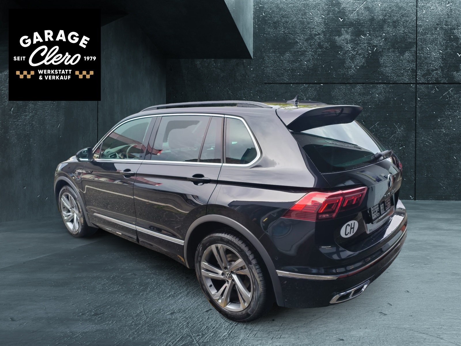 VW Tiguan 2.0TSI R-Line 4Motion DSG-image-1