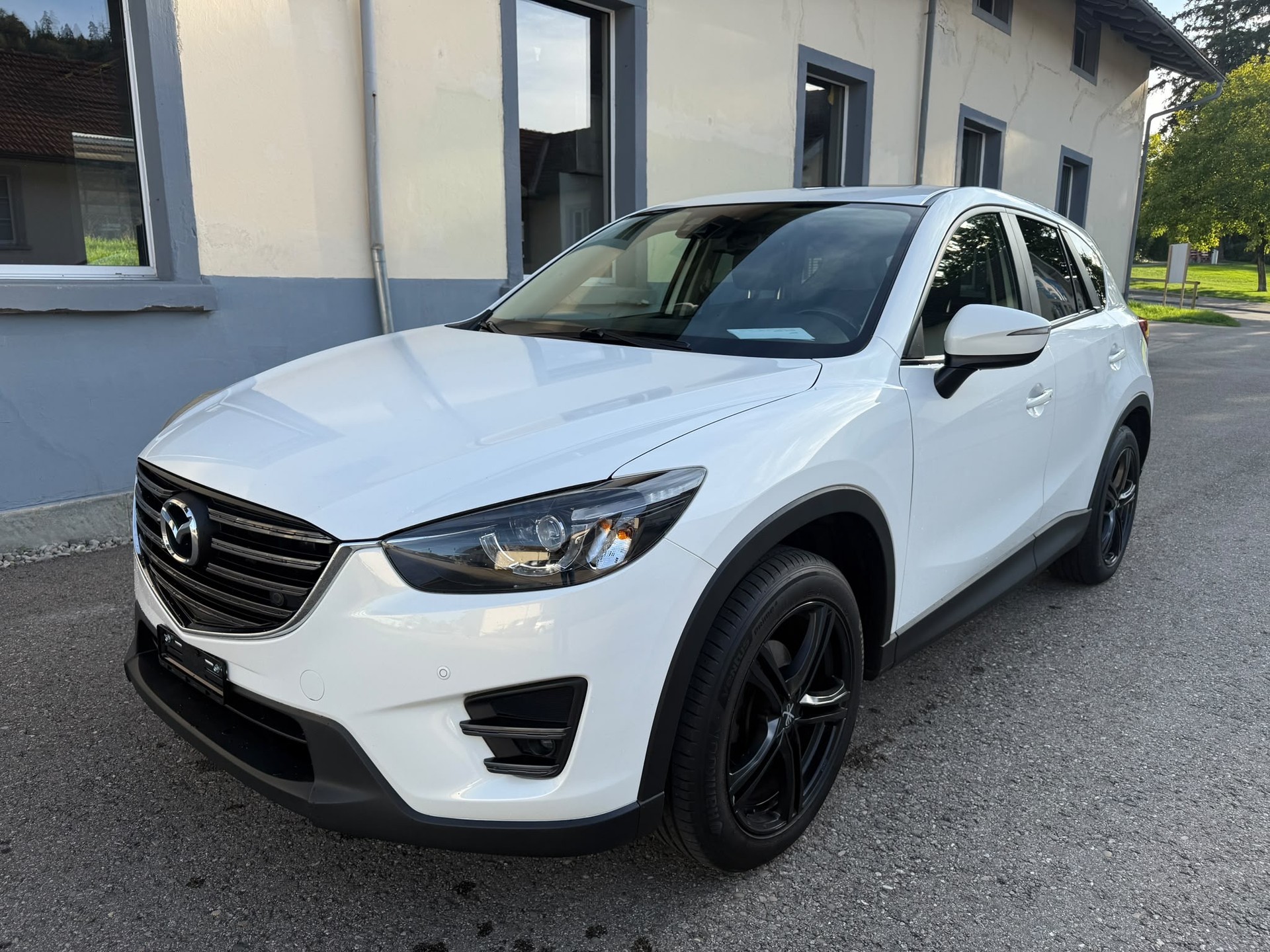 MAZDA CX-5 2.0 Revolution AWD-image-6