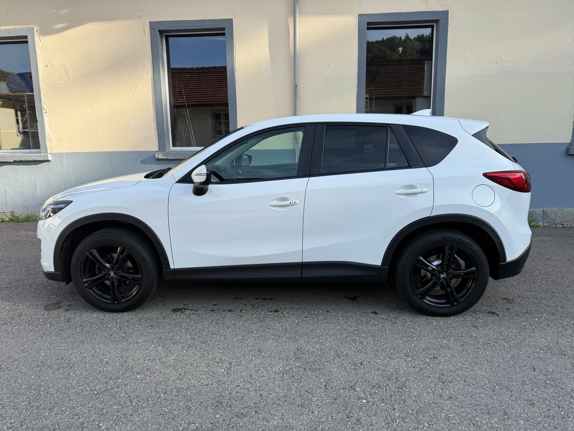 MAZDA CX-5 2.0 Revolution AWD-image-2