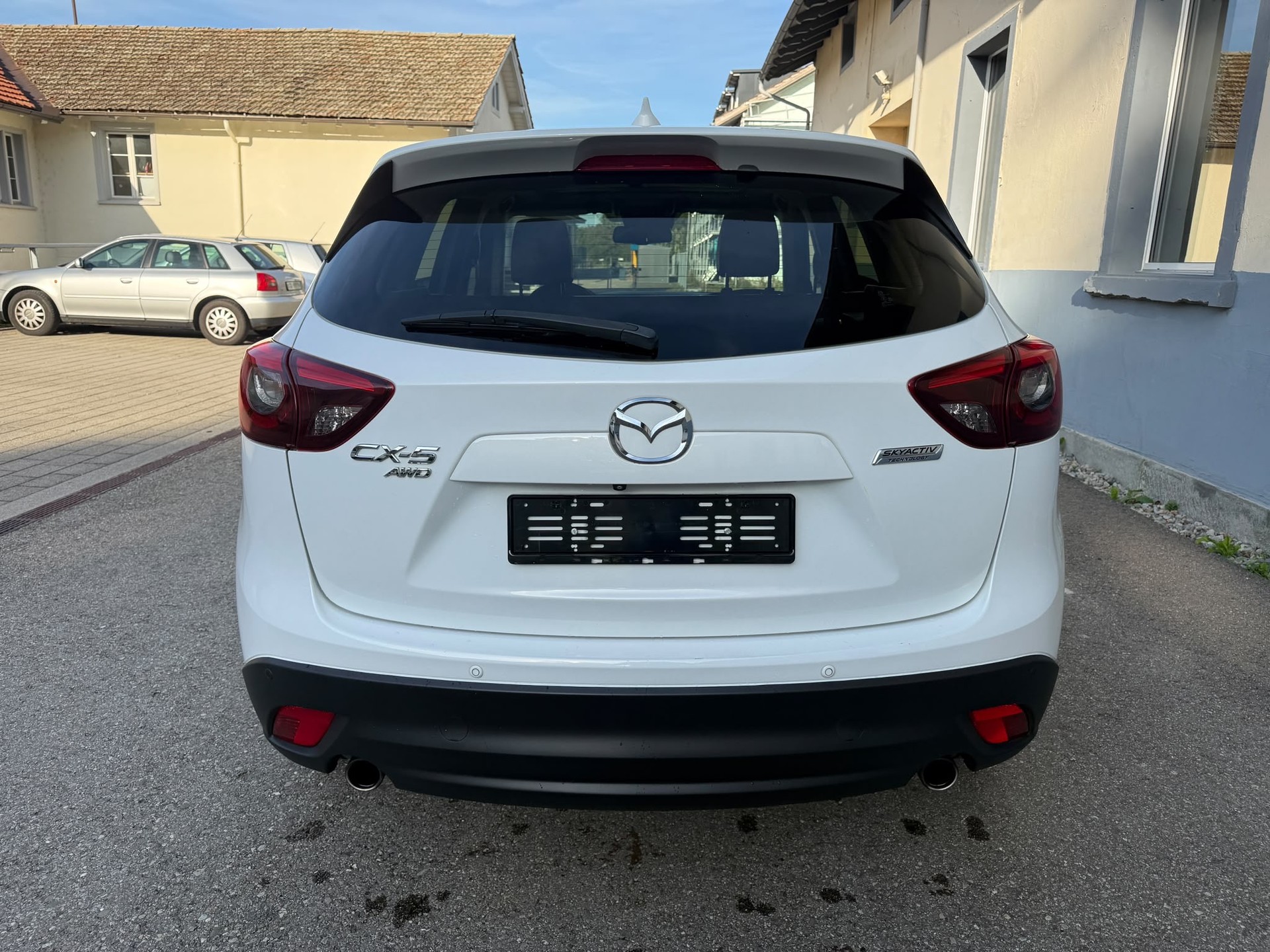 MAZDA CX-5 2.0 Revolution AWD-image-3