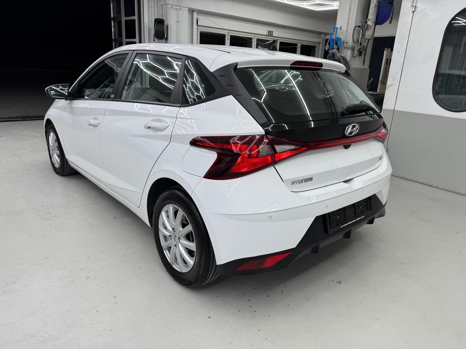 HYUNDAI i20 1.0 T-GDi Origo-image-3
