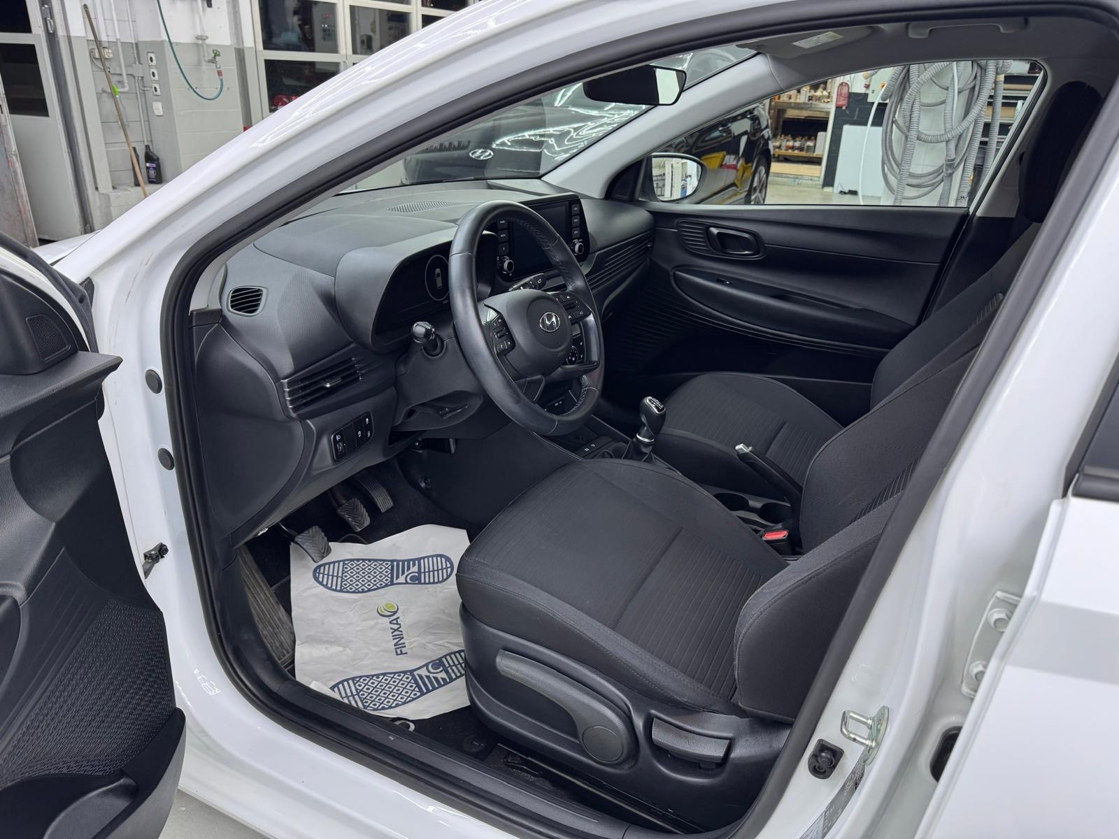 HYUNDAI i20 1.0 T-GDi Origo-image-8