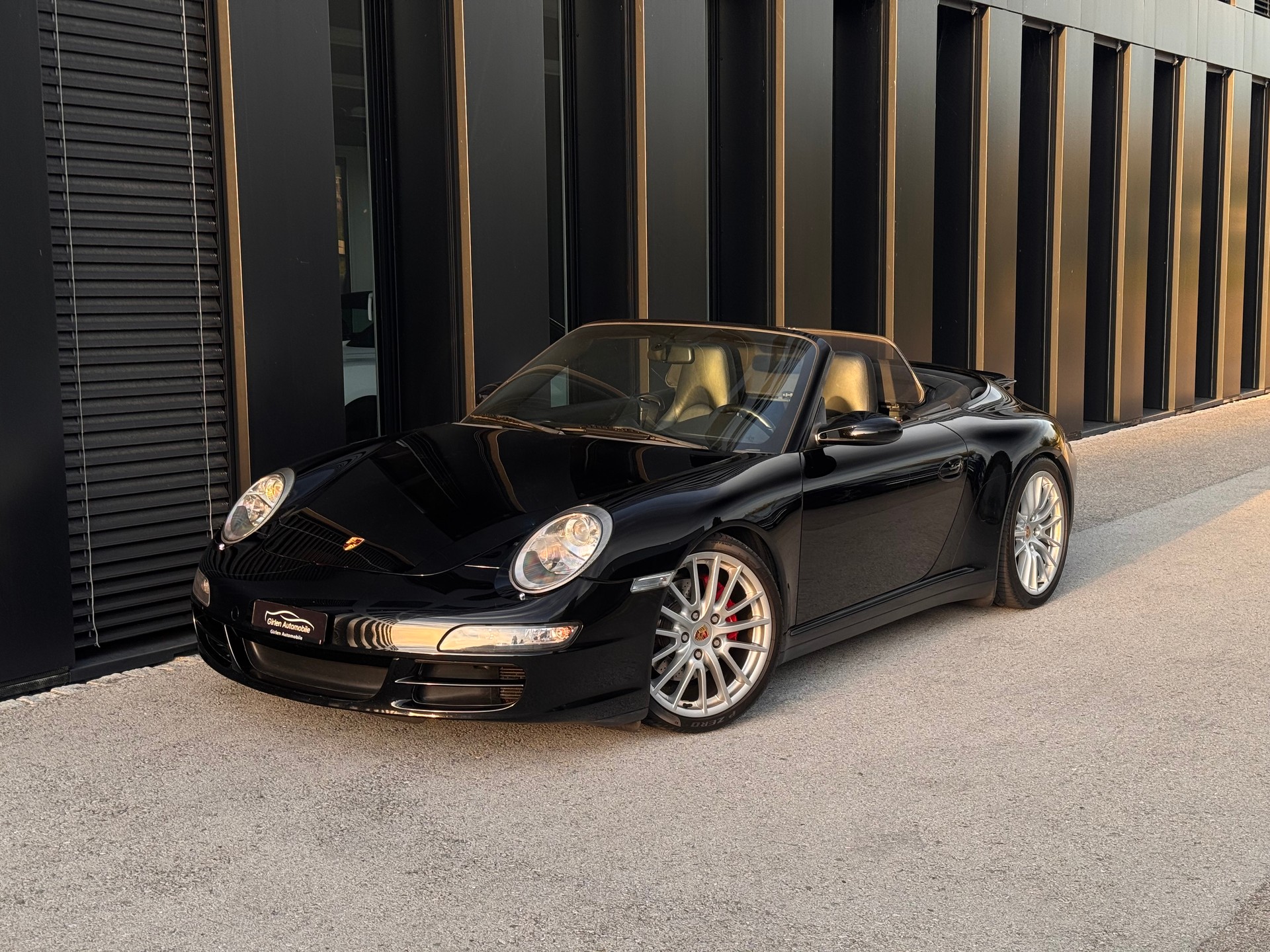 PORSCHE 911 Cabrio Carrera 4S-image-0