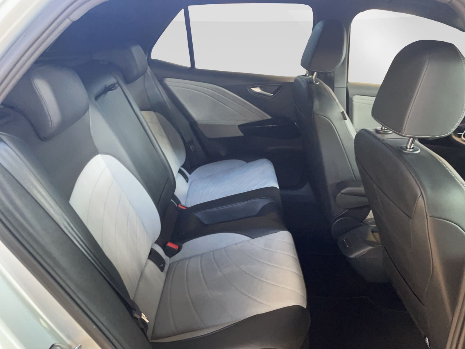 VW ID.3 Pro S-image-14