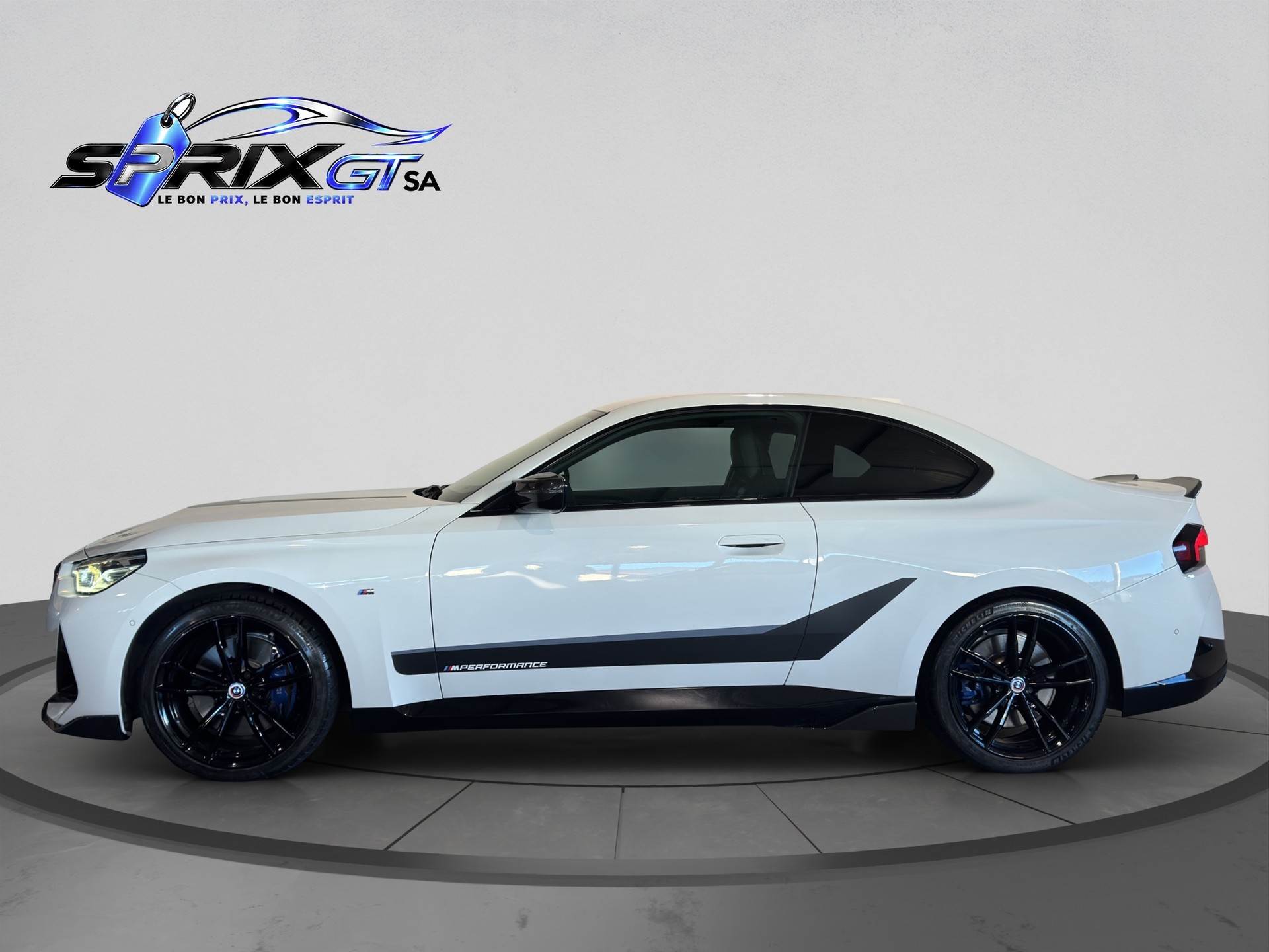 BMW M240i xDrive Steptronic-image-1