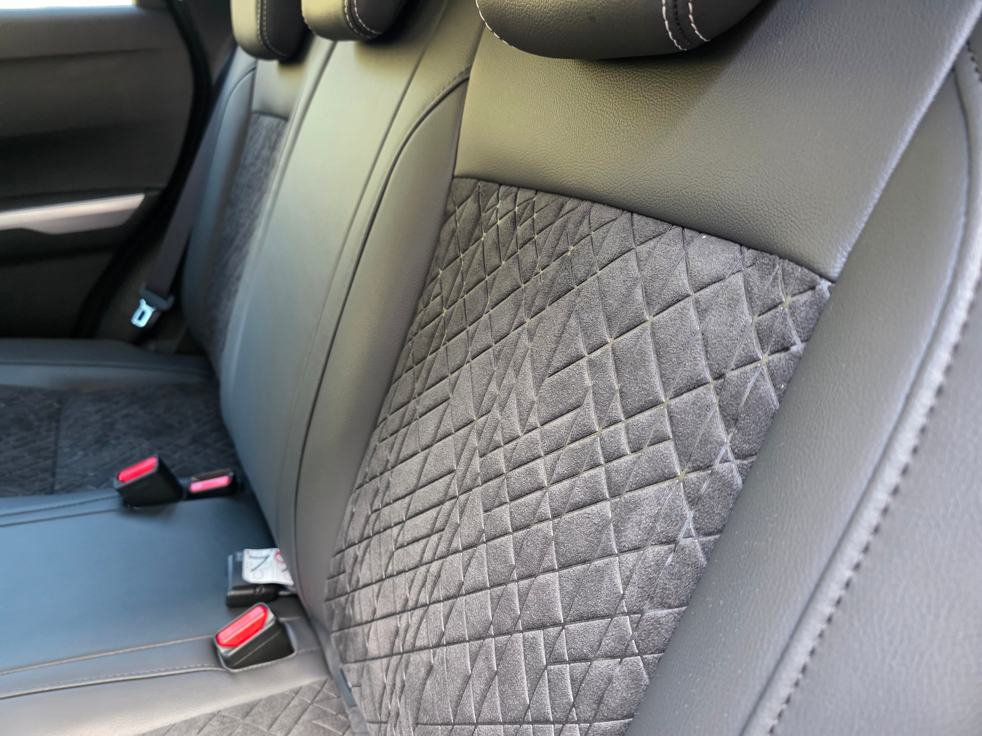 SUZUKI Vitara 1.4 Boosterjet Compact + 4x4 Hybrid-image-22