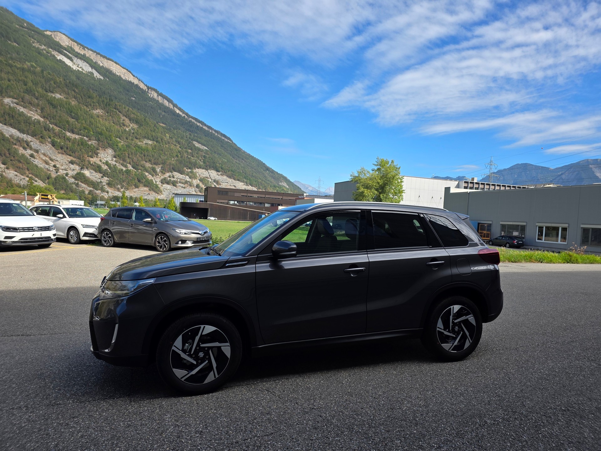 SUZUKI Vitara 1.4 Boosterjet Compact + 4x4 Hybrid-image-16