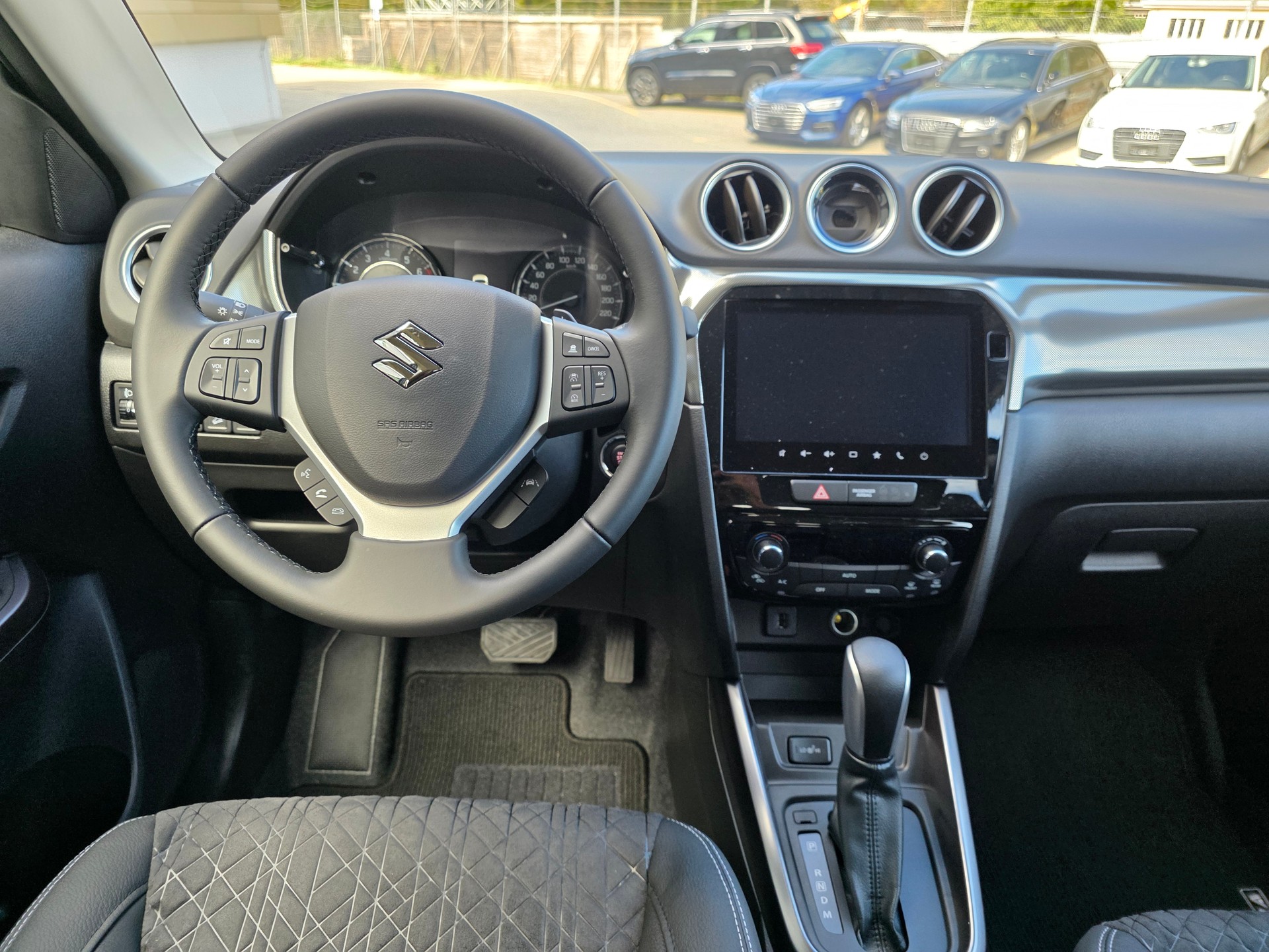 SUZUKI Vitara 1.4 Boosterjet Compact + 4x4 Hybrid-image-24