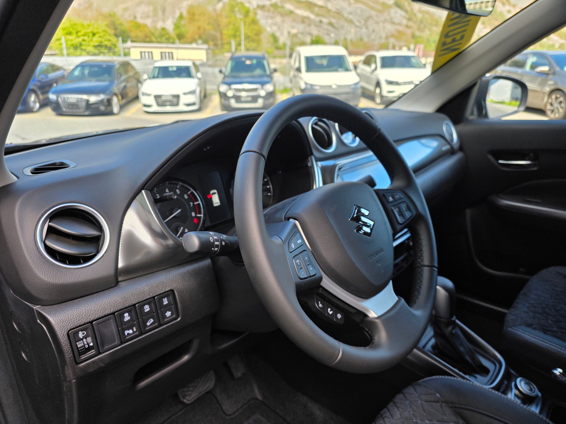 SUZUKI Vitara 1.4 Boosterjet Compact + 4x4 Hybrid-image-20