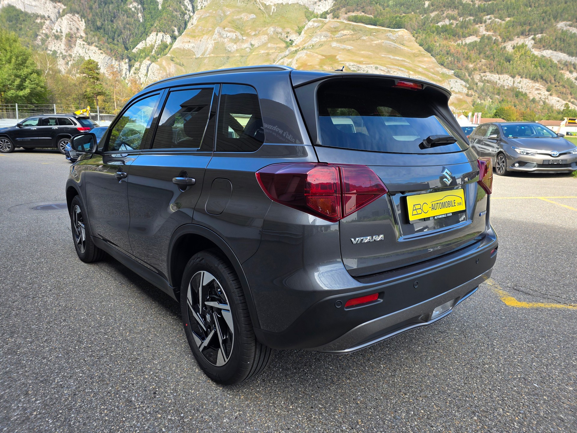 SUZUKI Vitara 1.4 Boosterjet Compact + 4x4 Hybrid-image-13